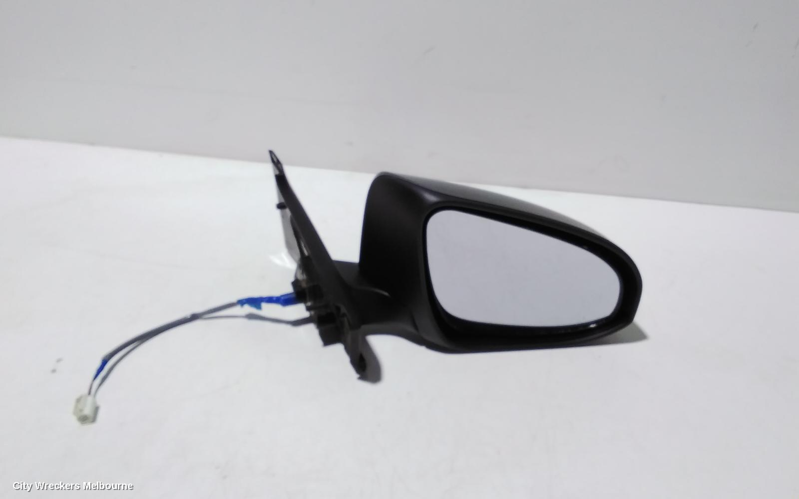 TOYOTA YARIS 2014 Right Door Mirror