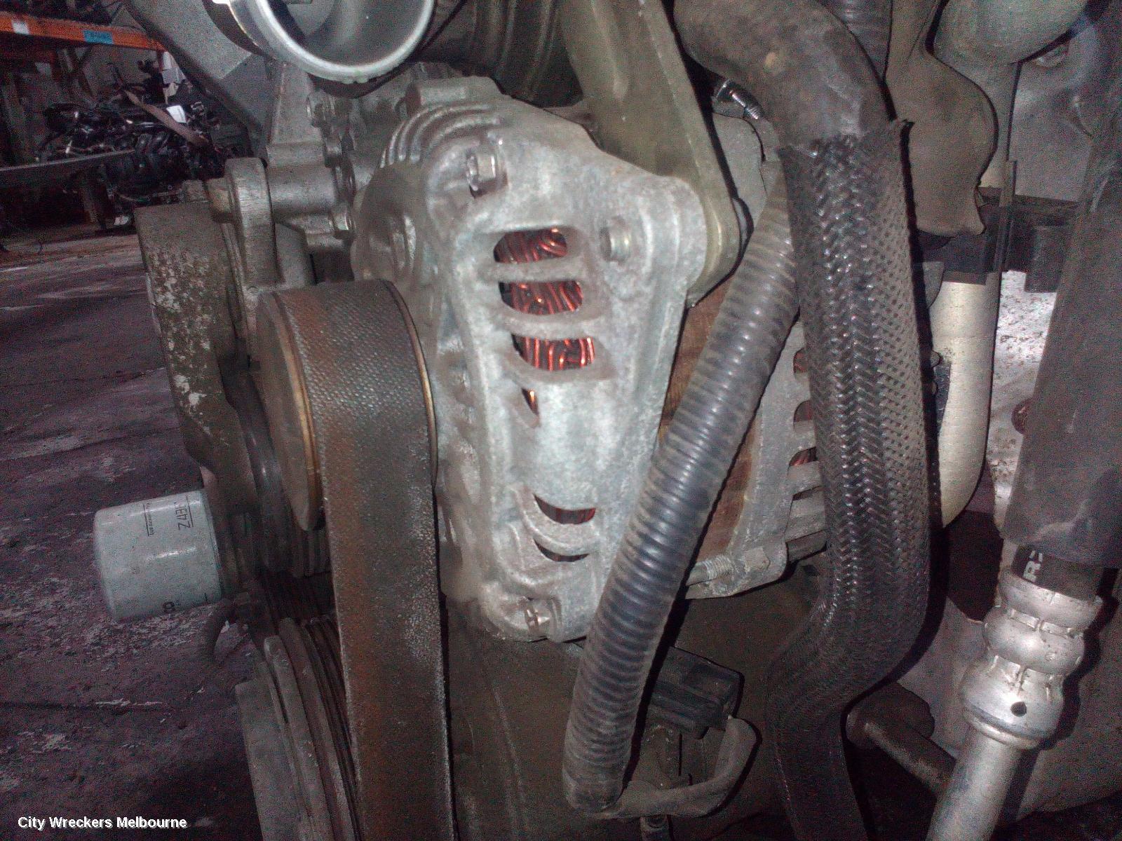 NISSAN PATHFINDER 2014 Alternator