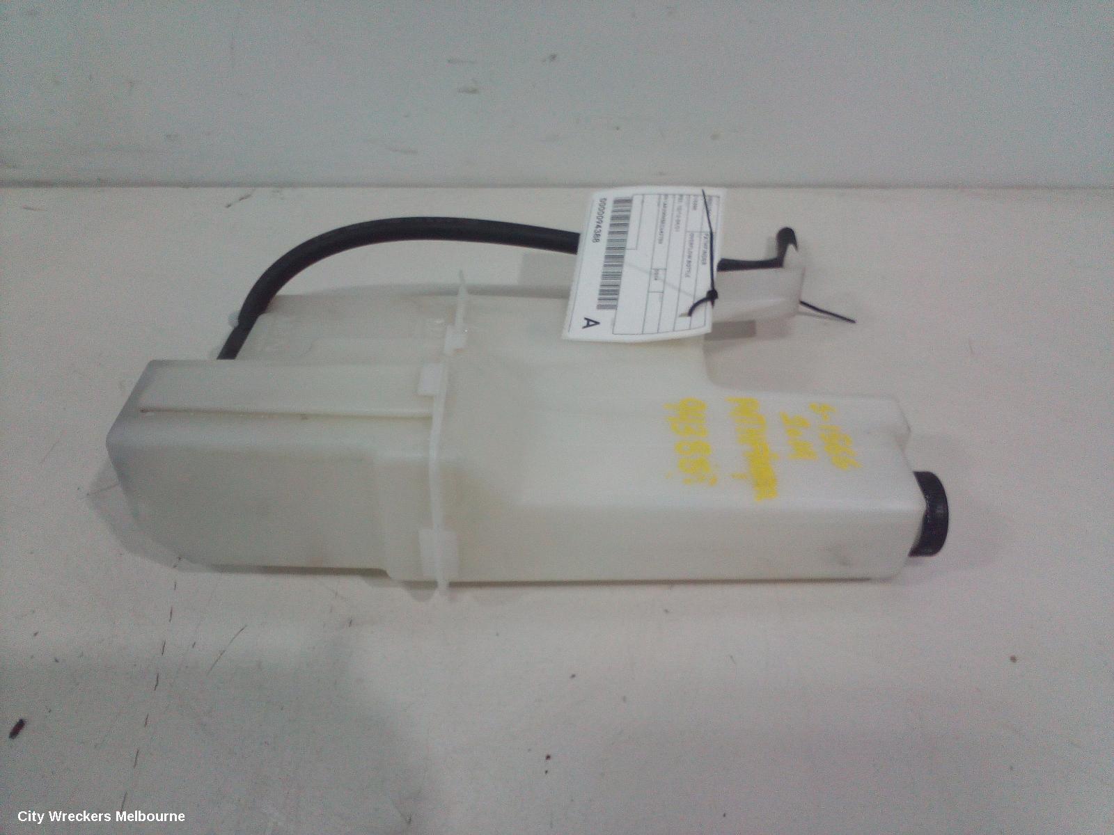 NISSAN PATHFINDER 2014 Overflow Bottle