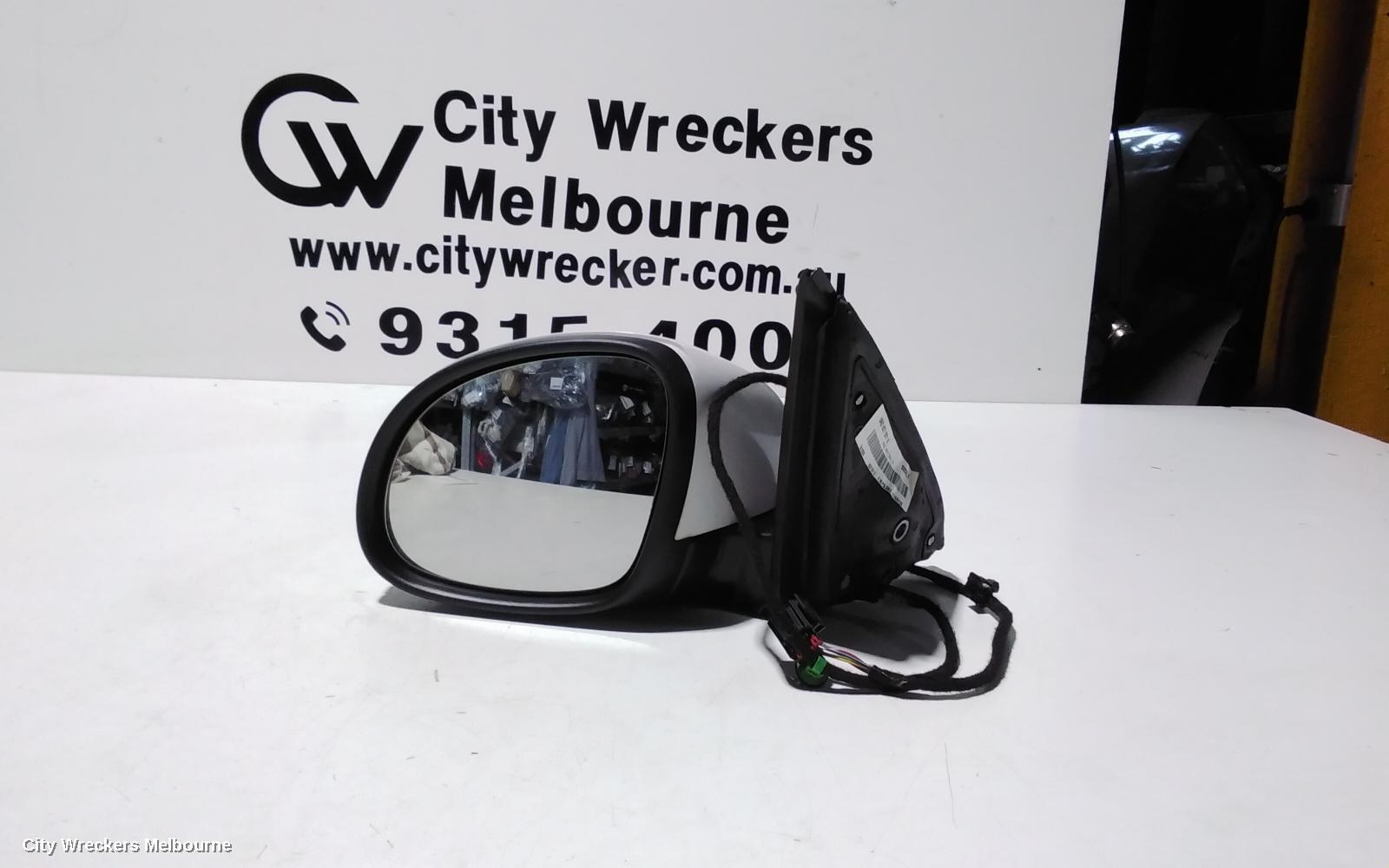 VOLKSWAGEN TIGUAN 2013 Left Door Mirror