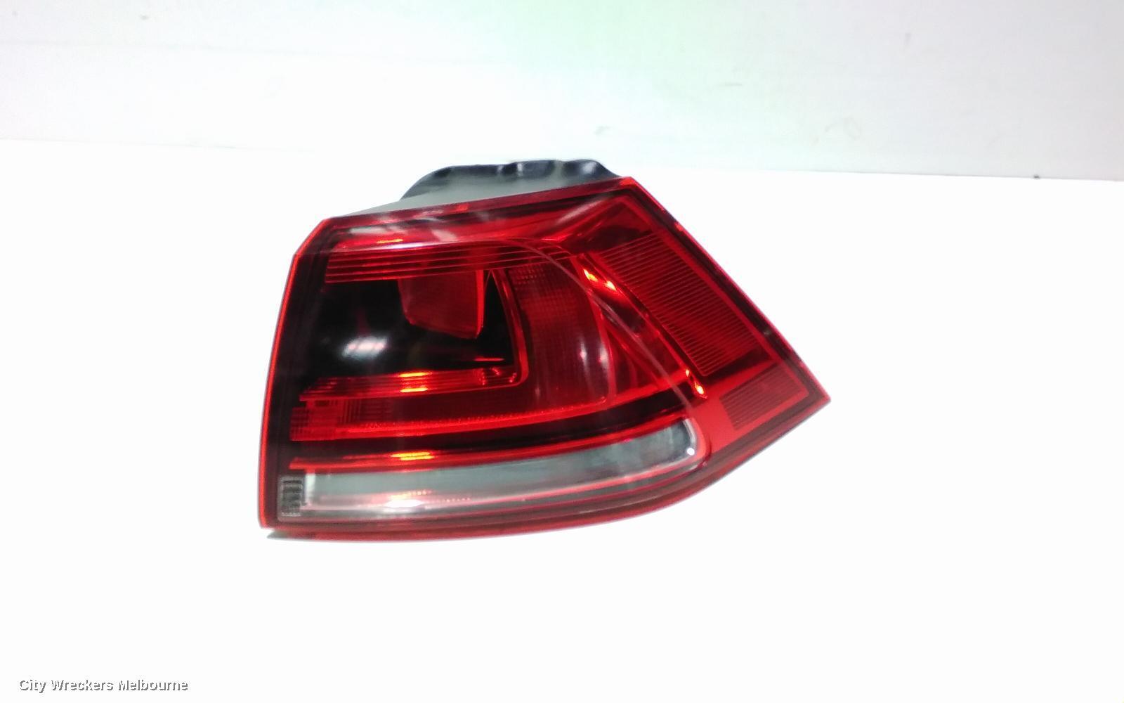 VOLKSWAGEN GOLF 2014 Right Taillight