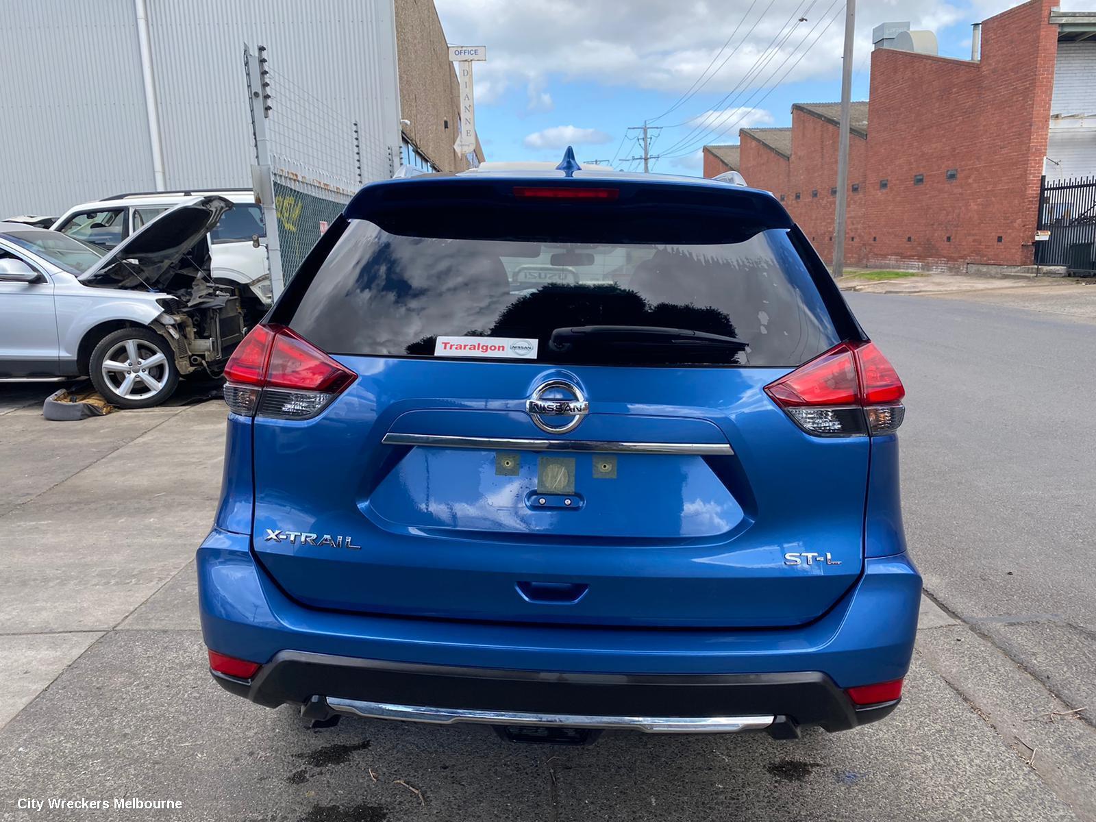 NISSAN XTRAIL 2018 Right Front Window Reg/Motor