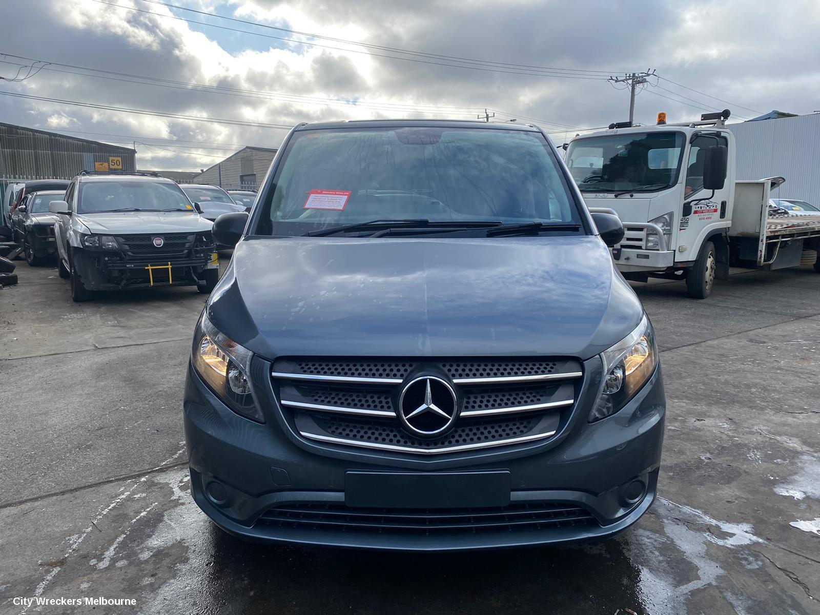 MERCEDES VITO 2017 Ecu