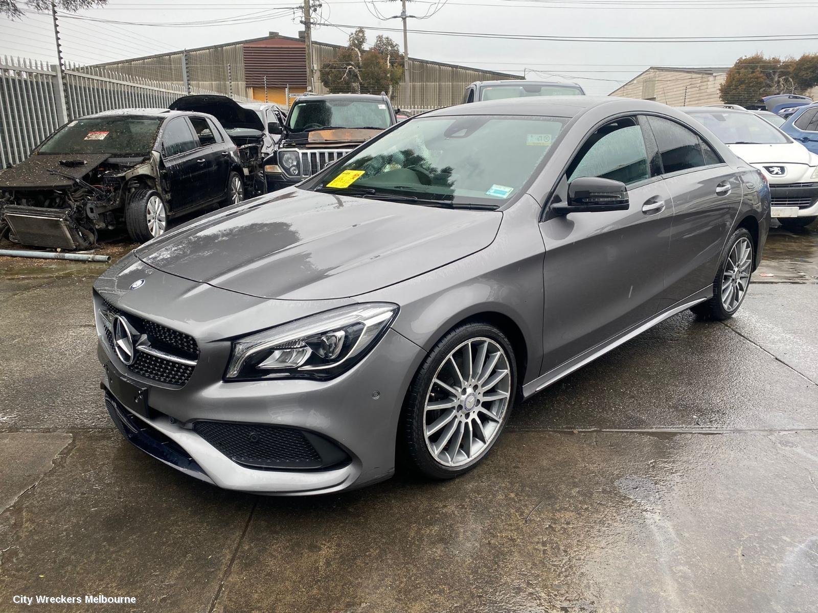 MERCEDES CLA CLASS 2017 Fan