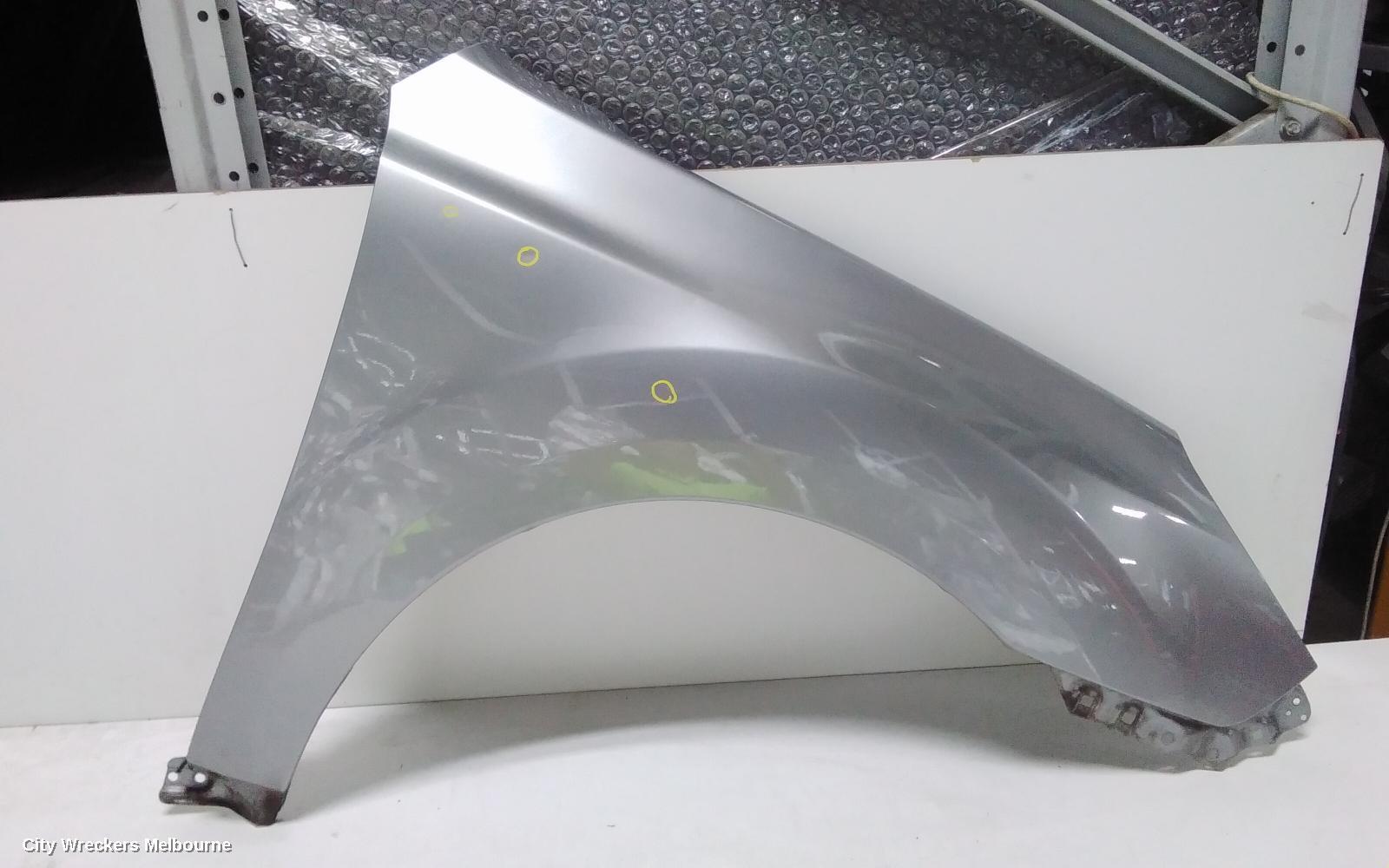 SUBARU LIBERTY 2010 Right Guard