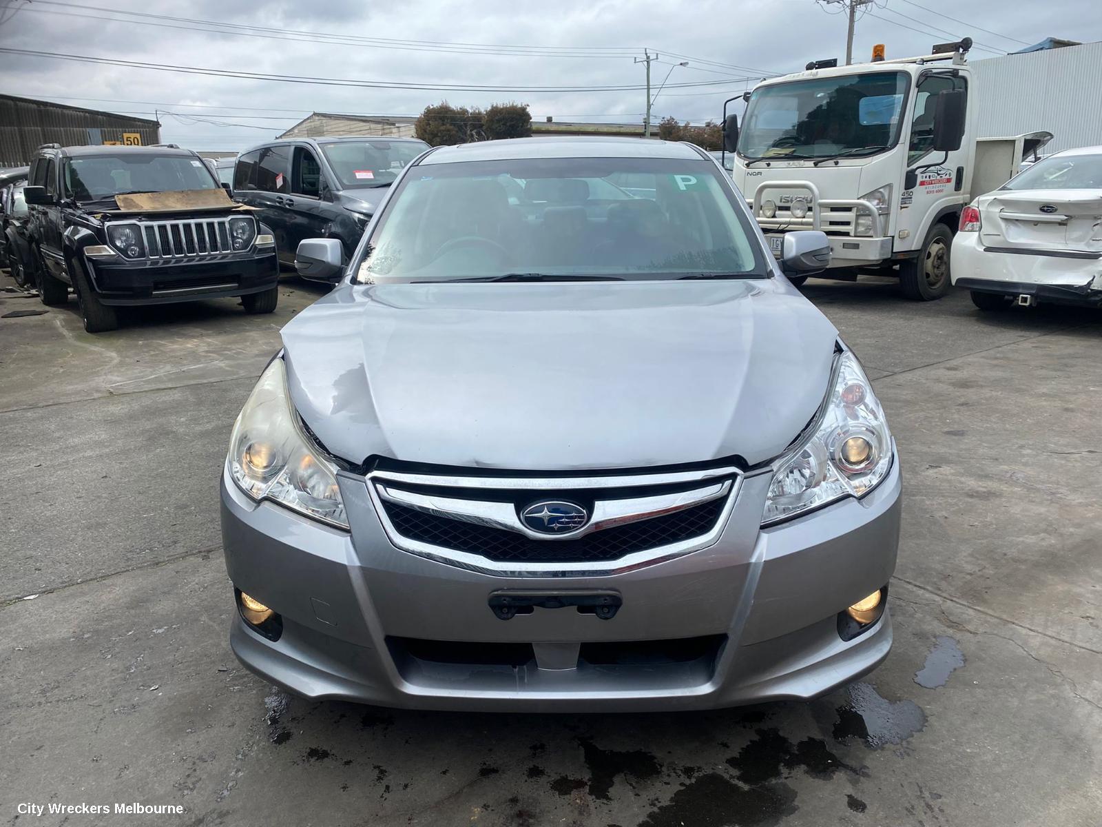 SUBARU LIBERTY 2010 Right Front Door