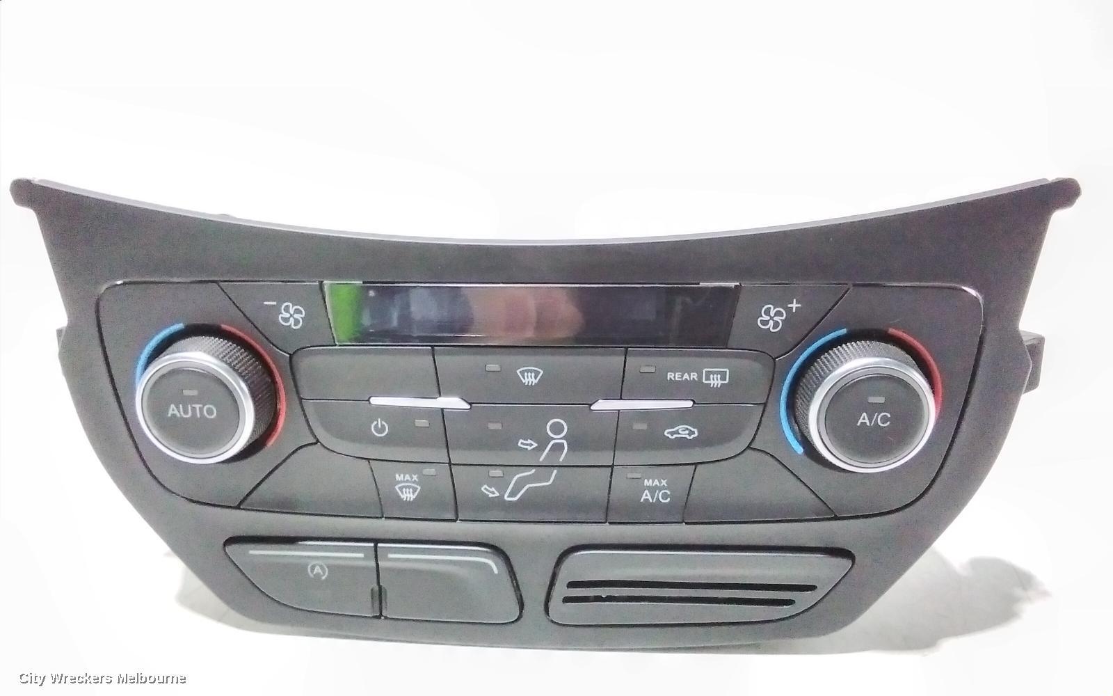 FORD ESCAPE 2018 Heater/Ac Controls