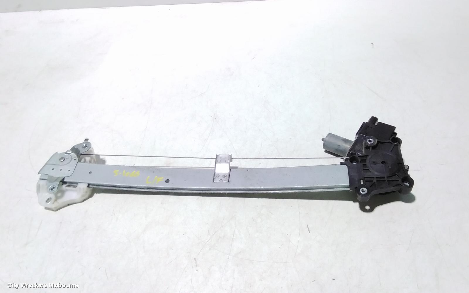 SUBARU IMPREZA 2017 Left Front Window Reg/Motor