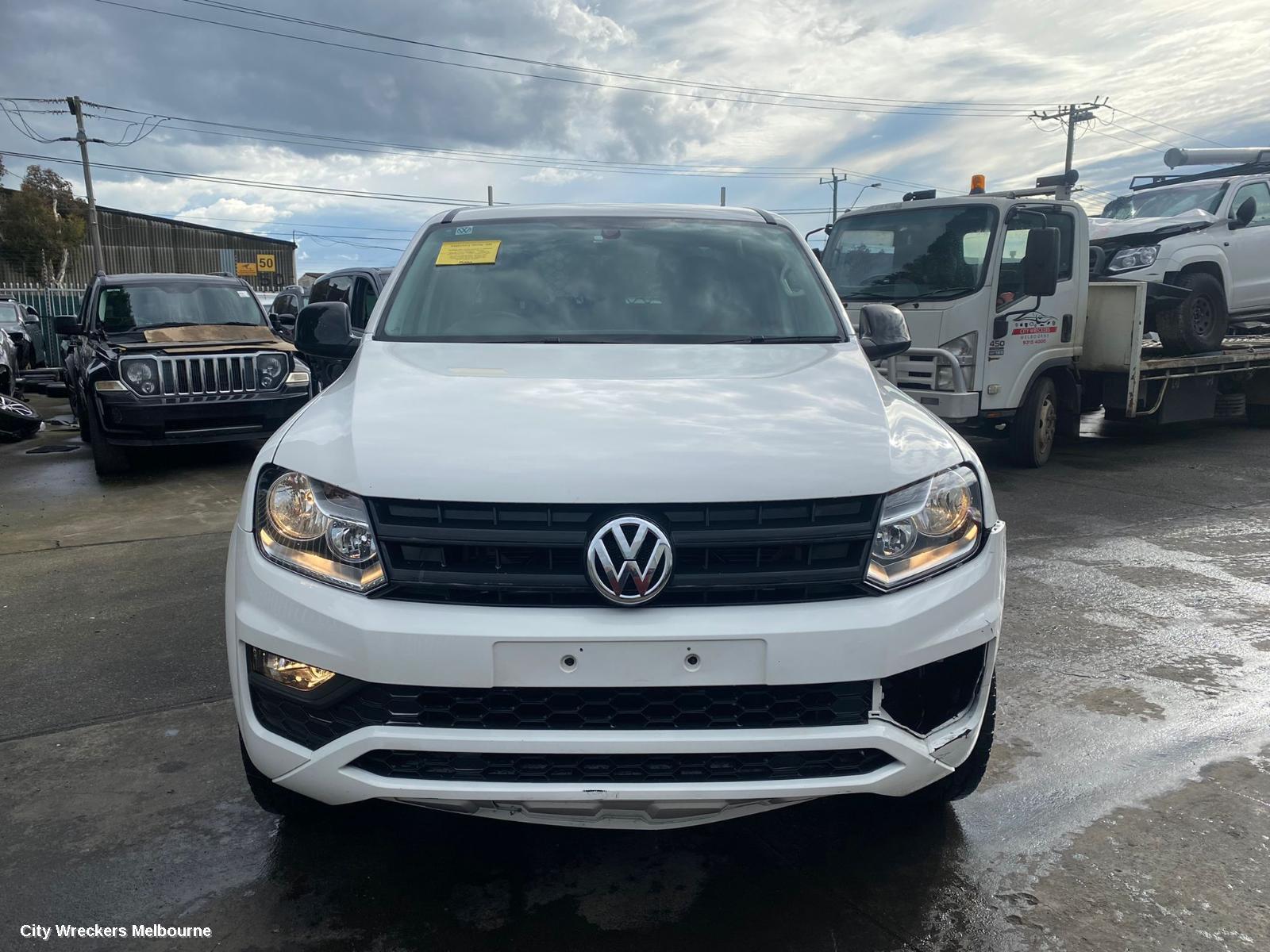 VOLKSWAGEN AMAROK 2017 Right Front Window Reg/Motor