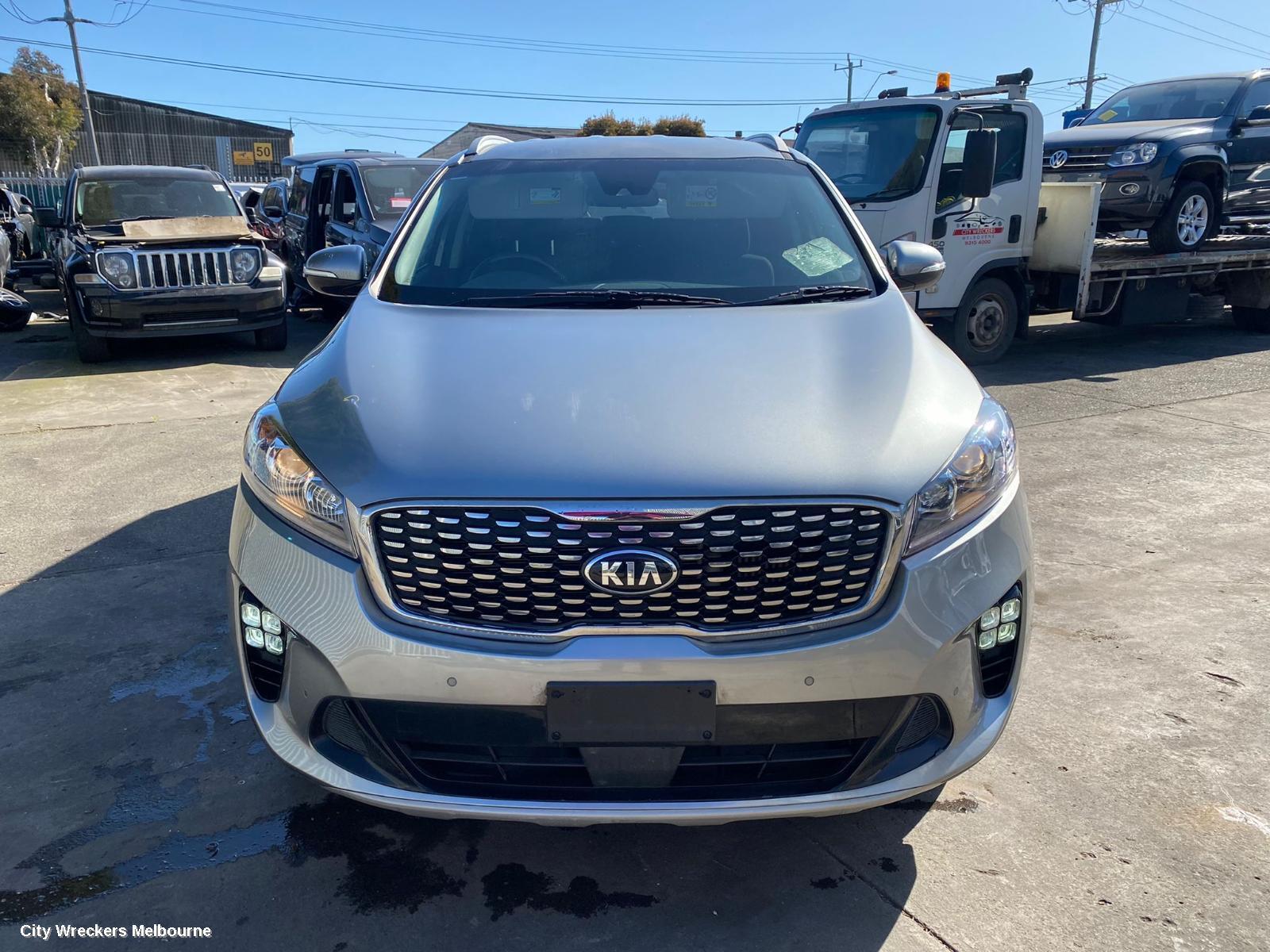 KIA SORENTO 2019 Rail And Skirt