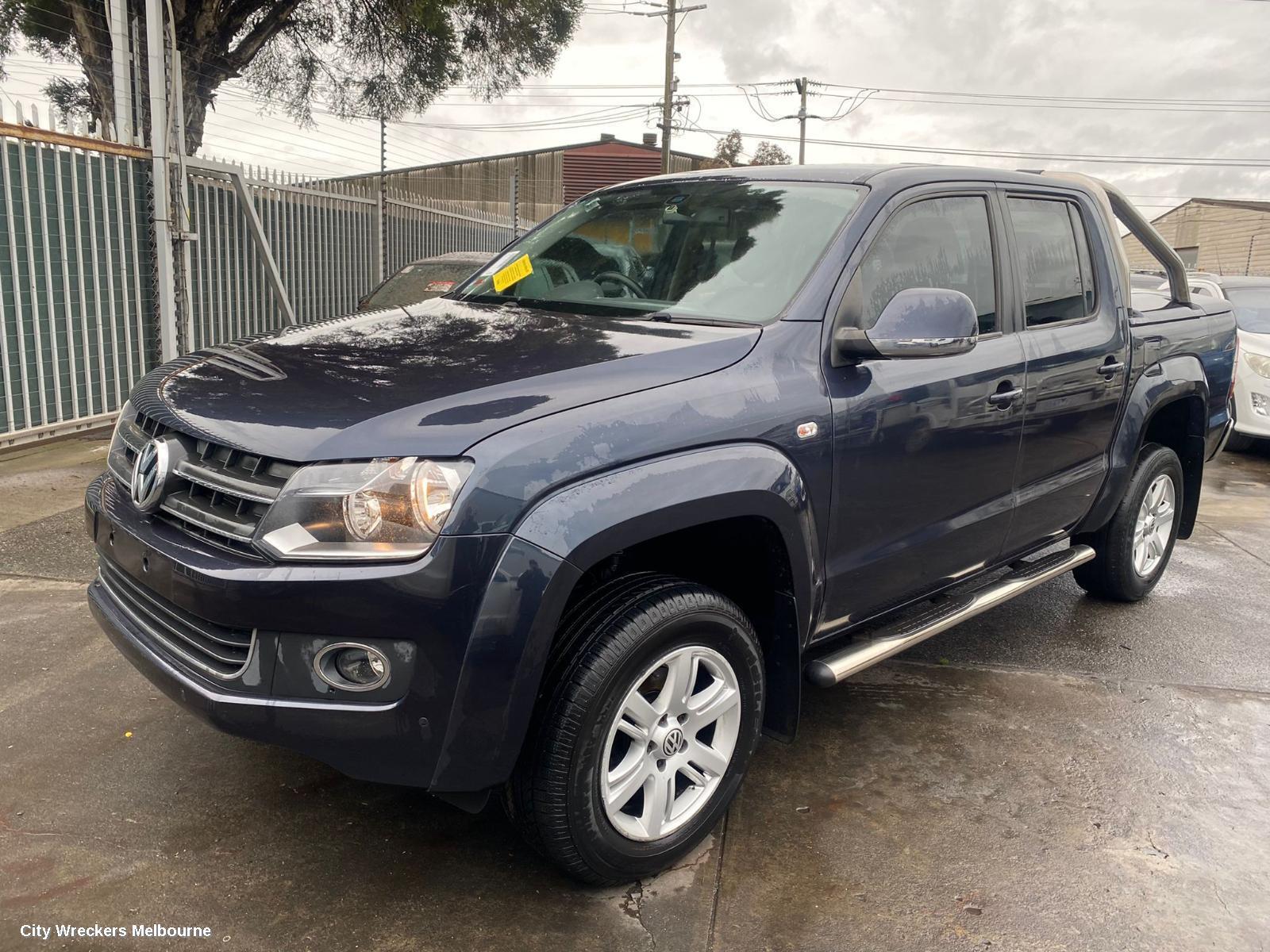 VOLKSWAGEN AMAROK 2015 Left Headlamp