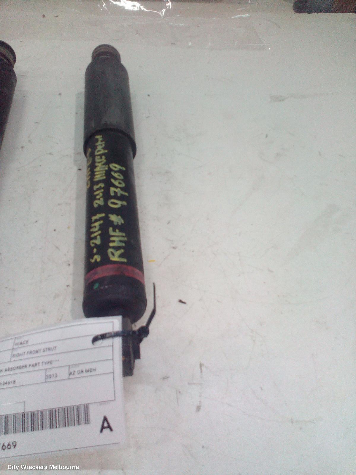 TOYOTA HIACE 2013 Right Front Strut