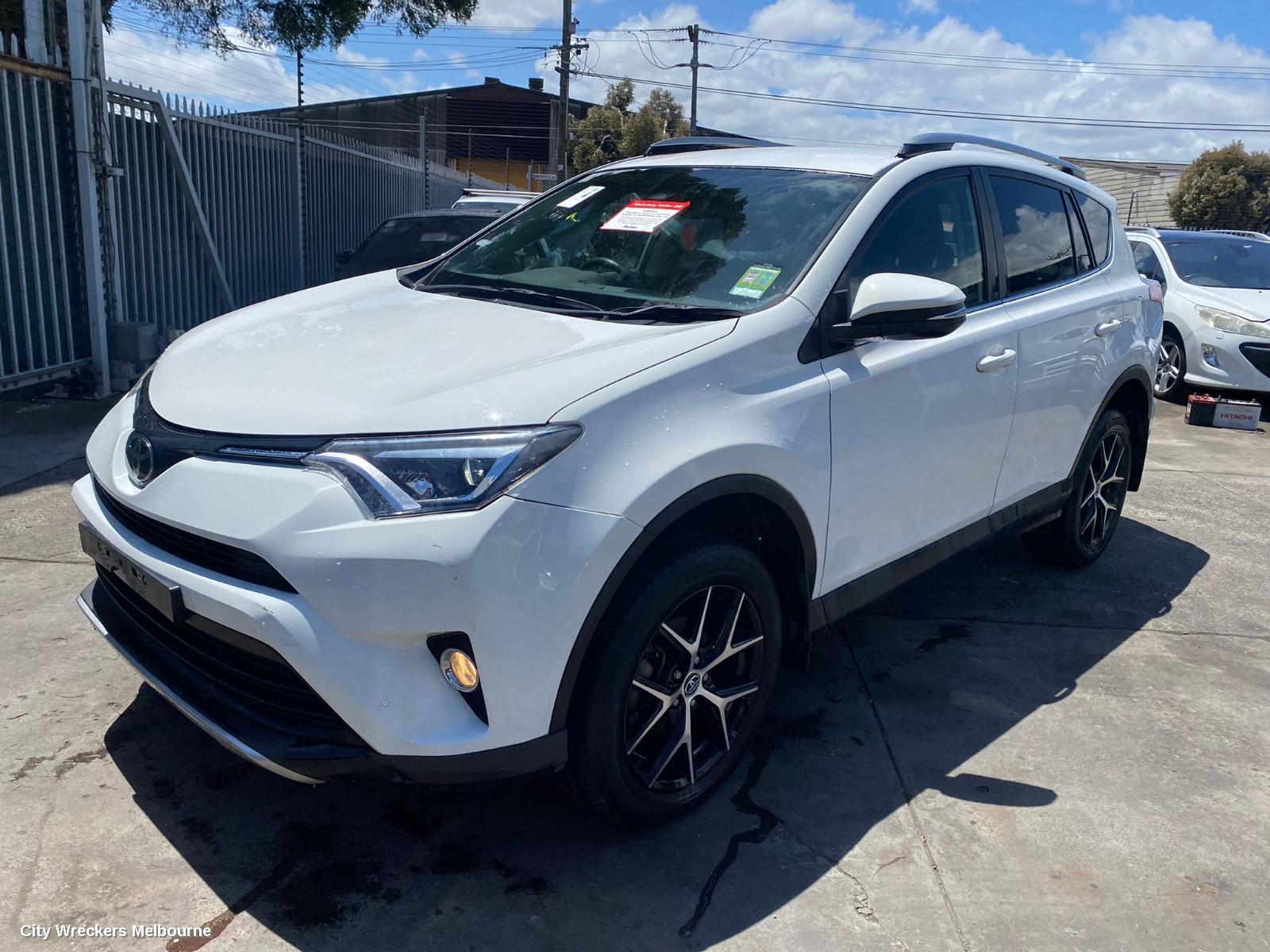 TOYOTA RAV4 2018 Bonnet