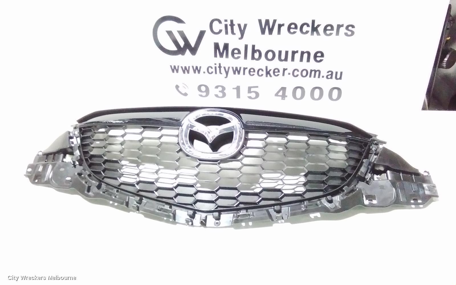 MAZDA CX5 2014 Grille