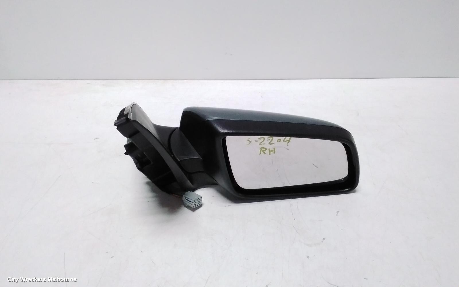 HOLDEN COMMODORE 2014 Right Door Mirror