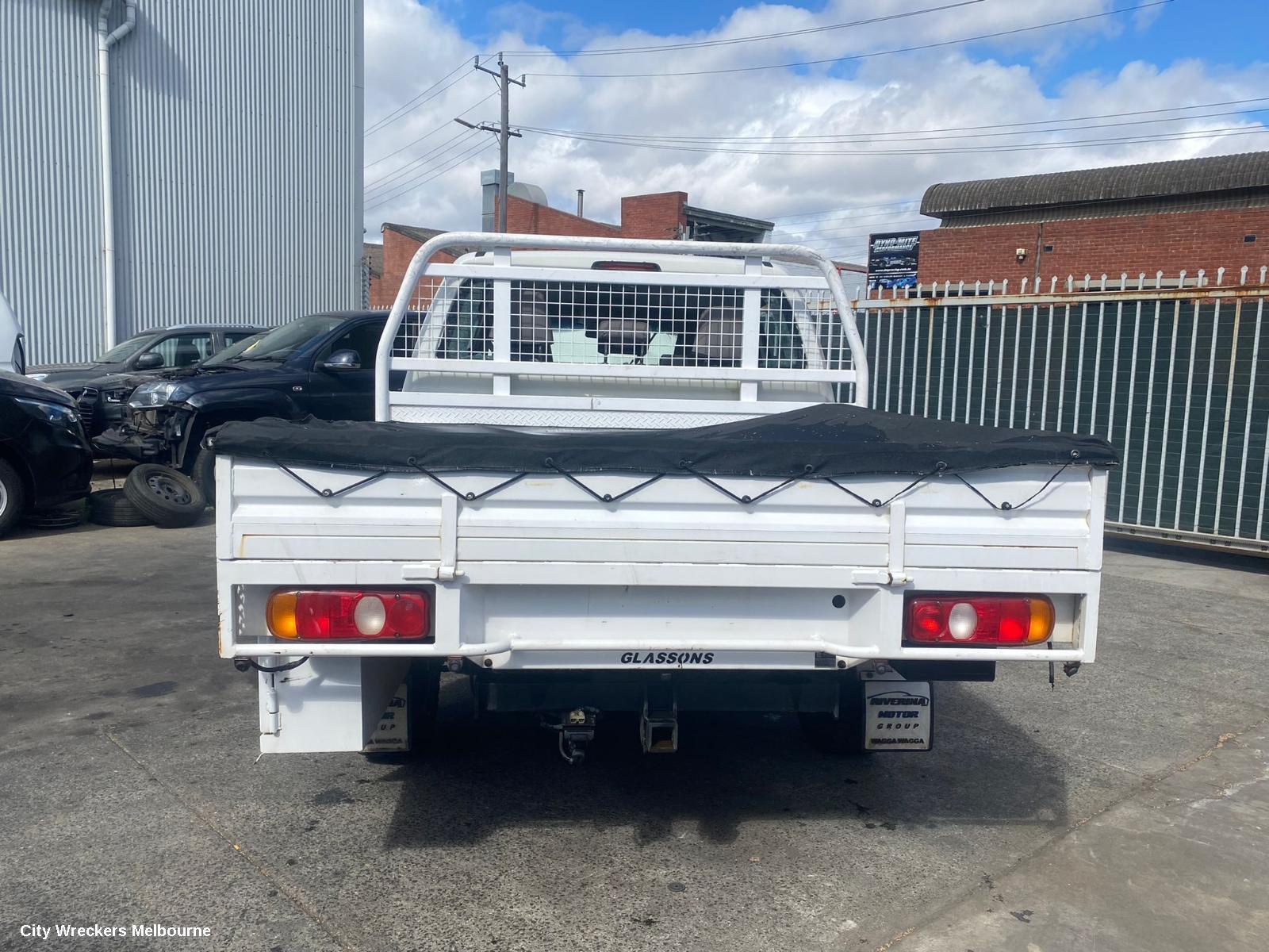 VOLKSWAGEN AMAROK 2017 Left Rear Door/Sliding