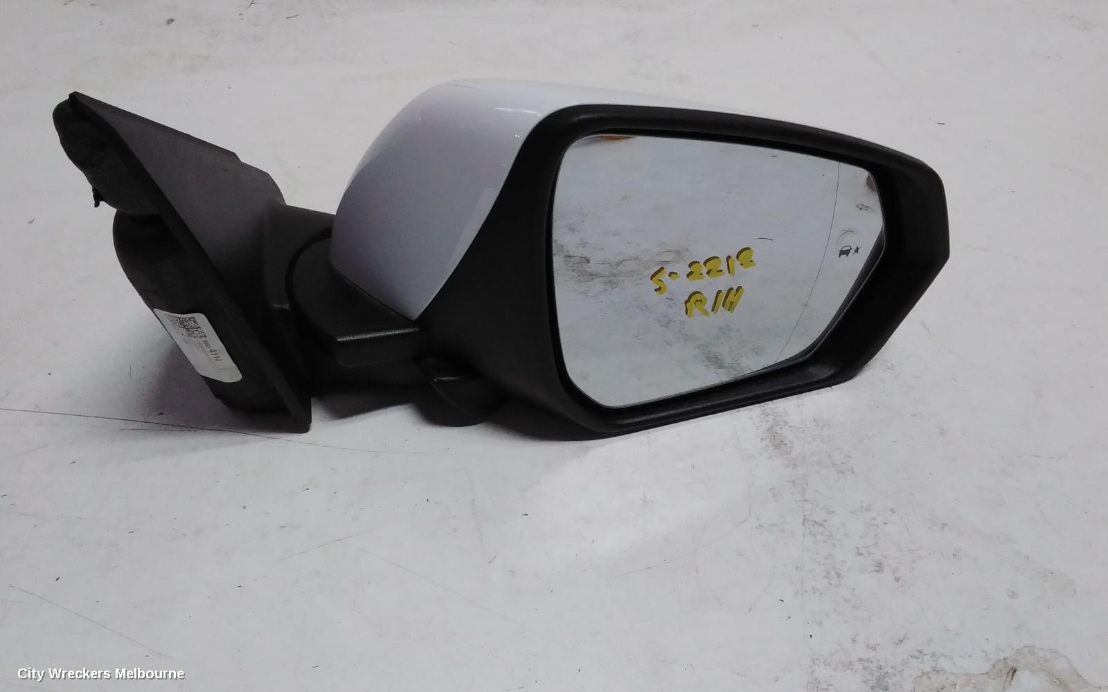 HOLDEN EQUINOX 2020 Right Door Mirror