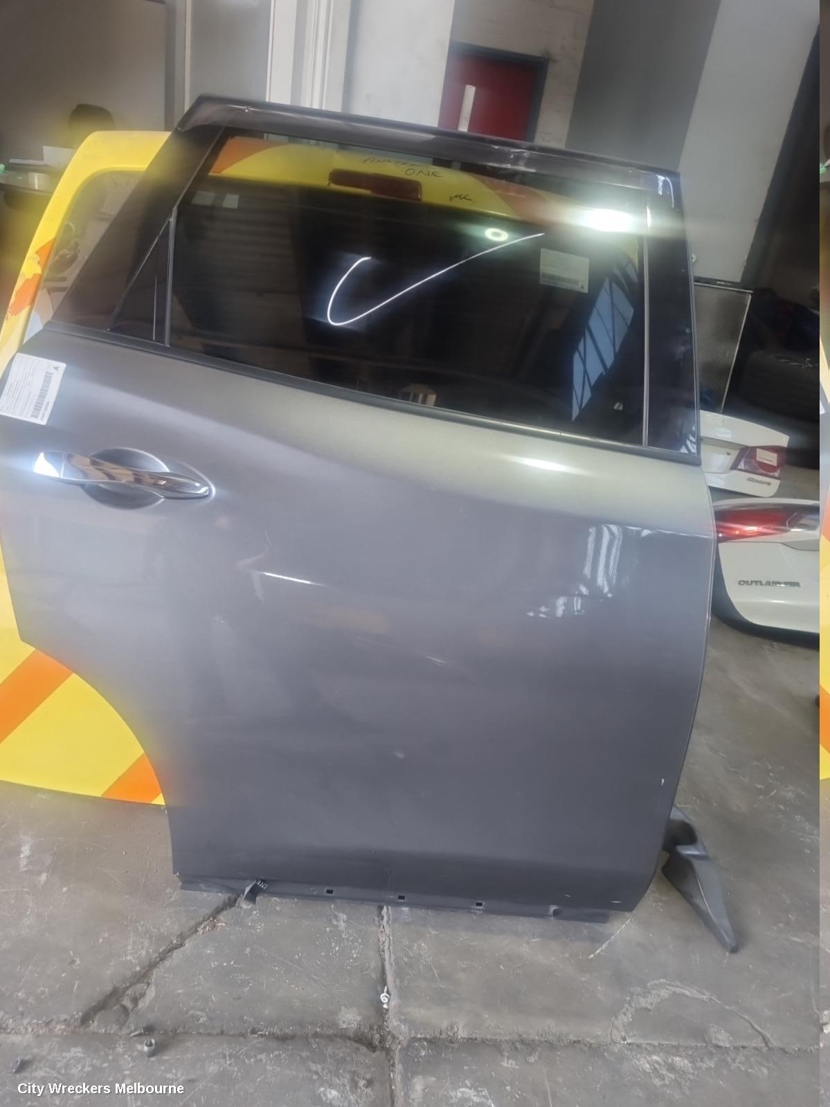 NISSAN PATHFINDER 2019 RIGHT_REAR_DOOR_SLIDING