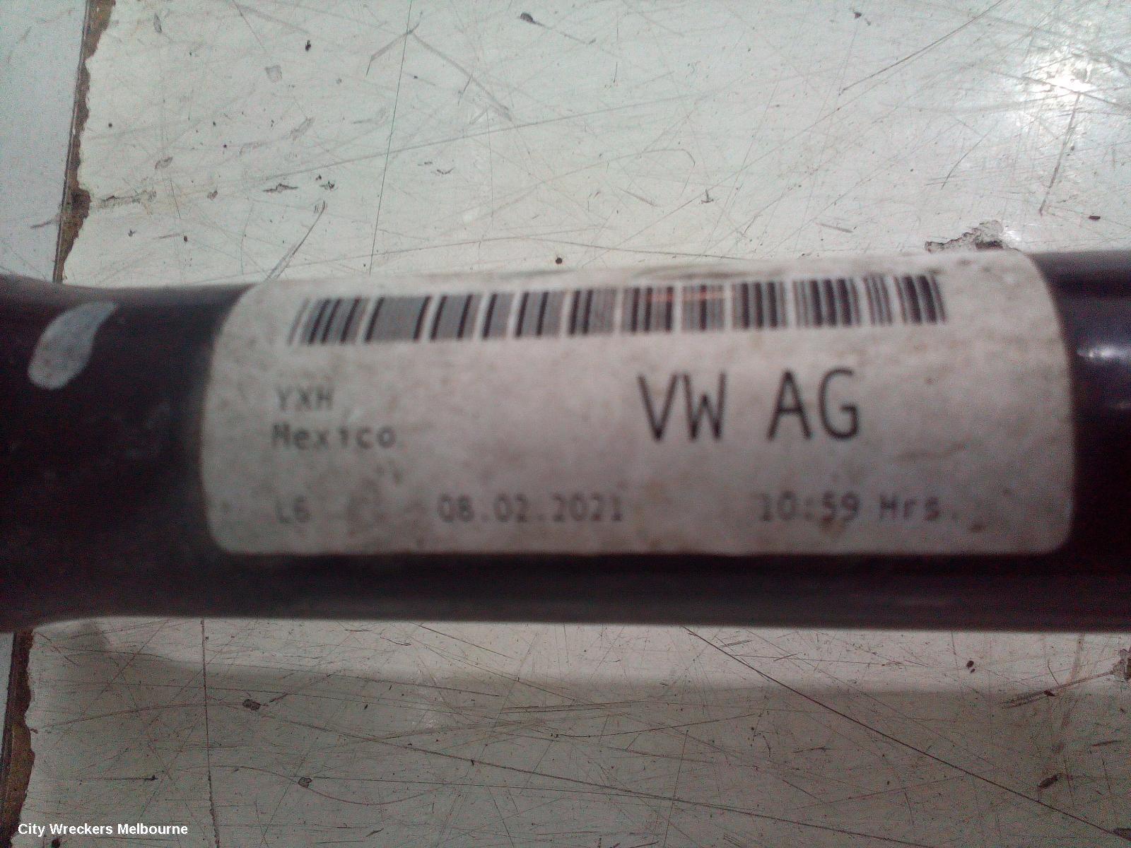 VOLKSWAGEN TIGUAN 2021 Left Driveshaft