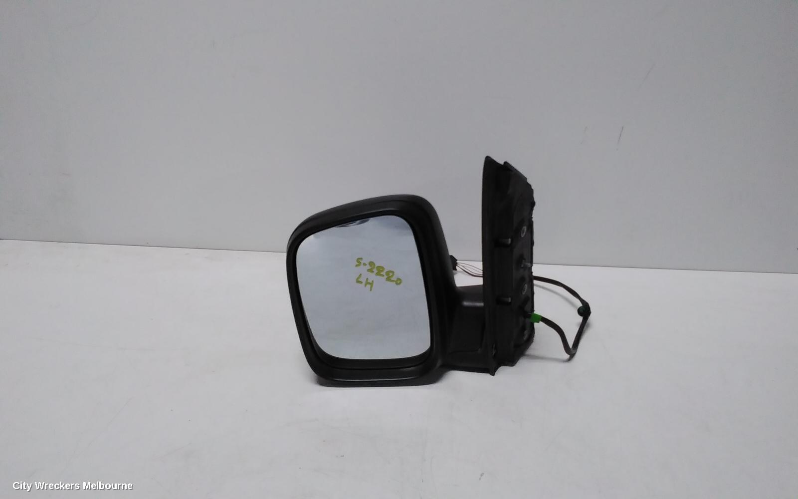 VOLKSWAGEN CADDY 2013 Left Door Mirror