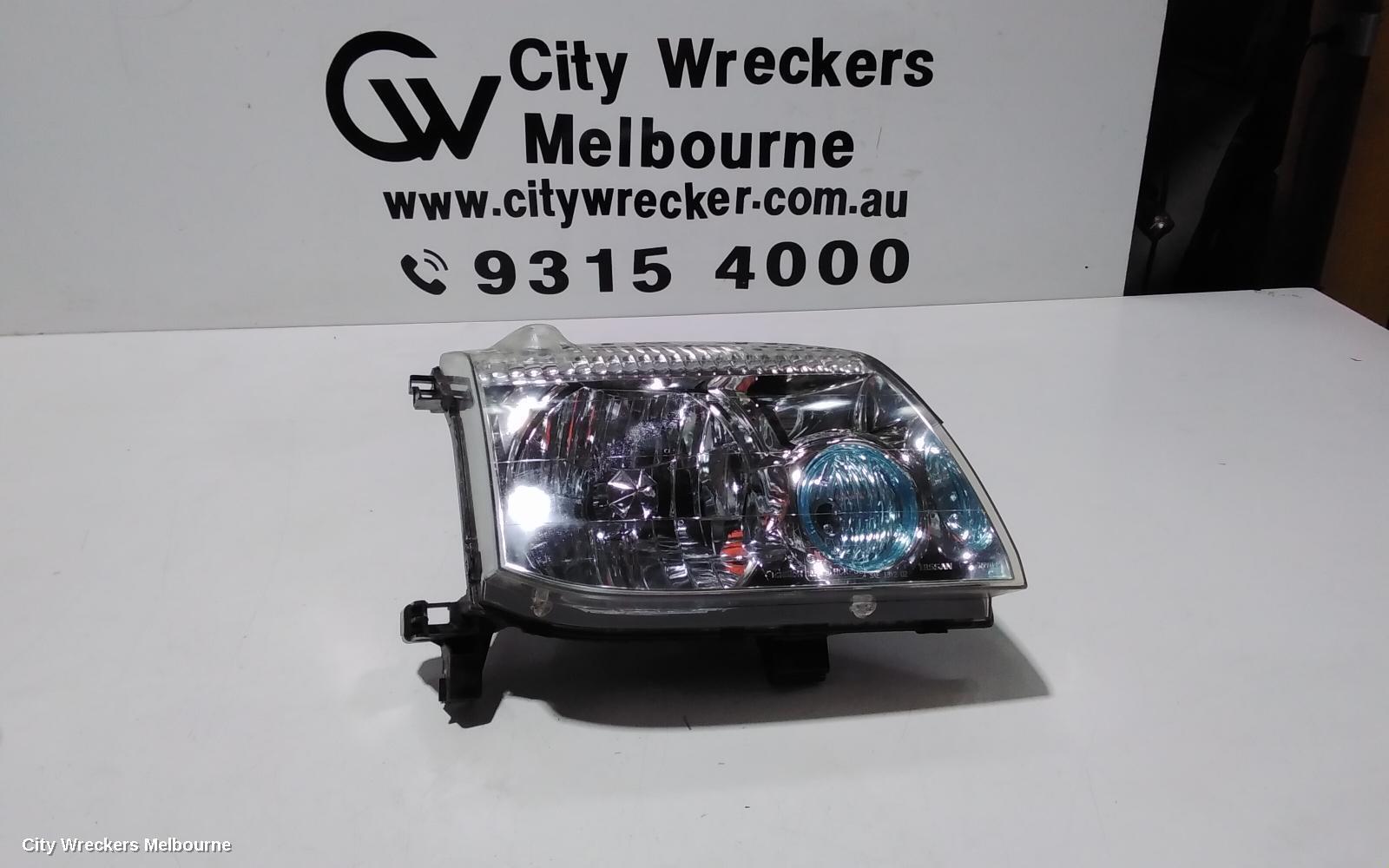 NISSAN XTRAIL 2005 Right Headlamp