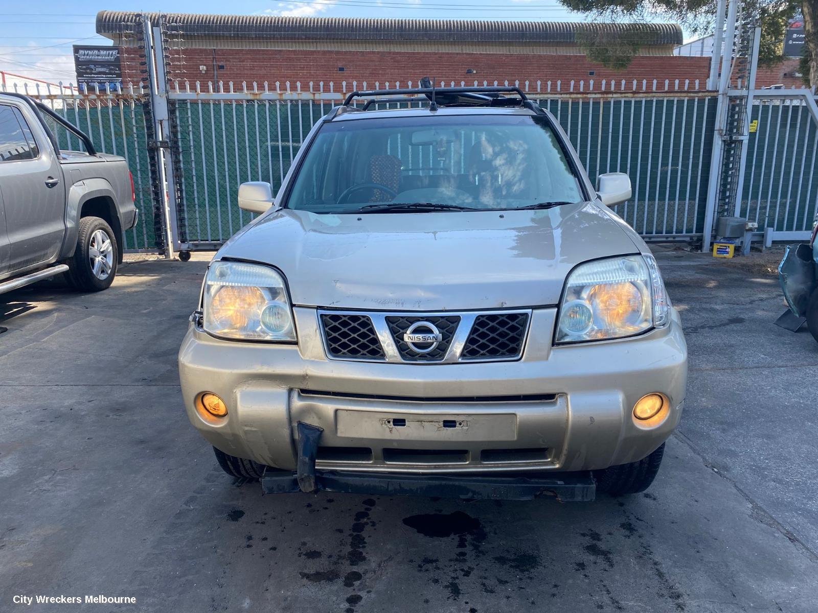 NISSAN XTRAIL 2005 Radiator