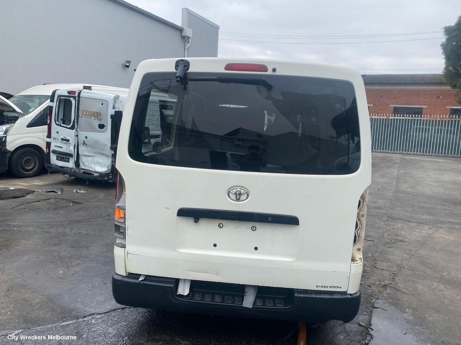 TOYOTA HIACE 2011 RIGHT_REAR_DOOR_SLIDING