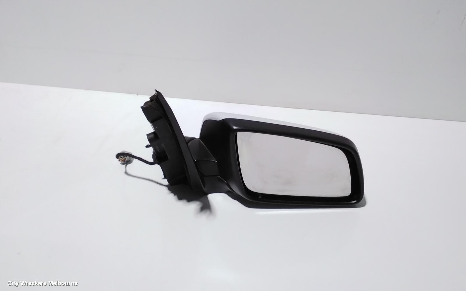 HOLDEN COMMODORE 2014 Right Door Mirror