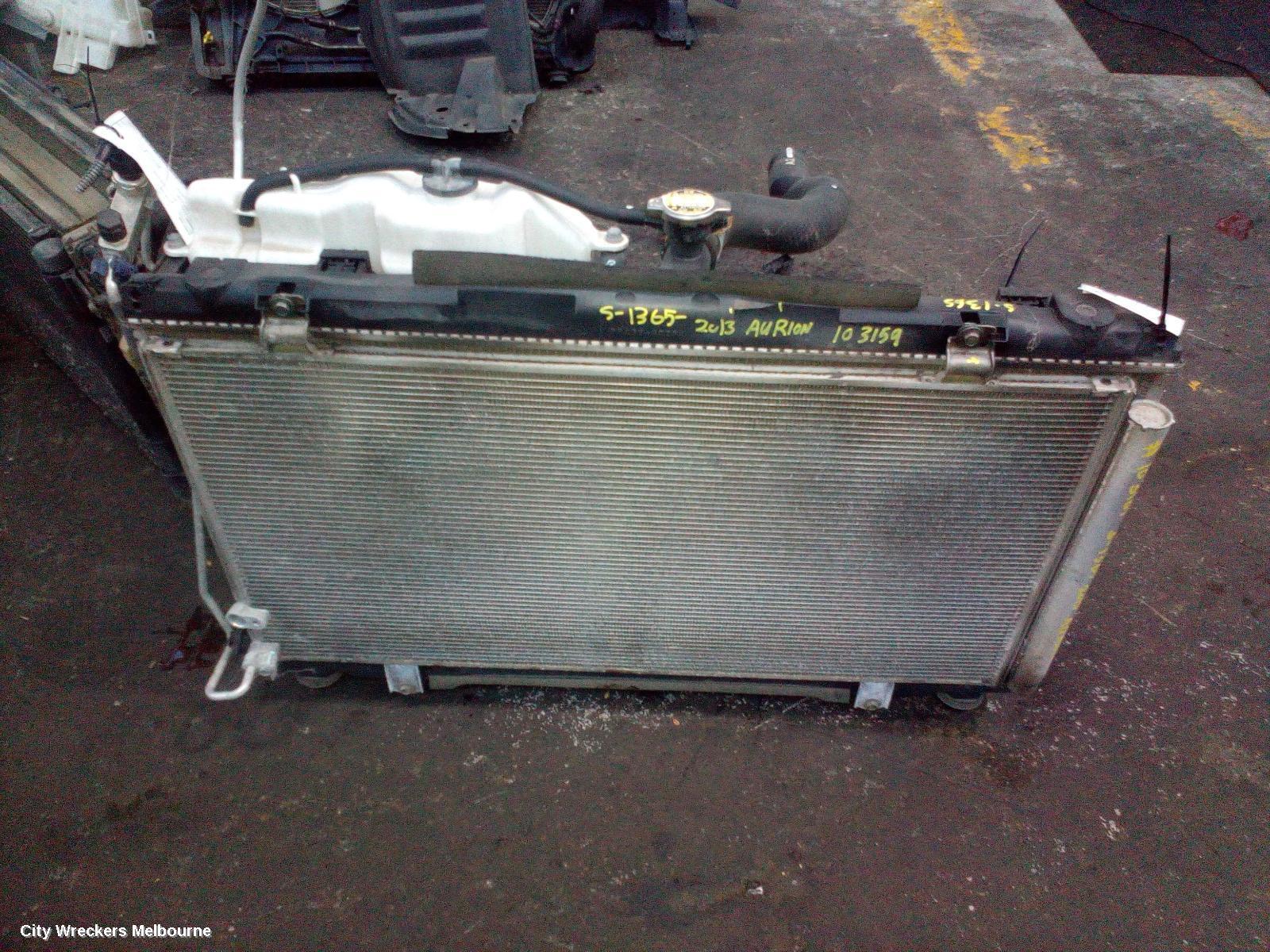 TOYOTA AURION 2013 Radiator