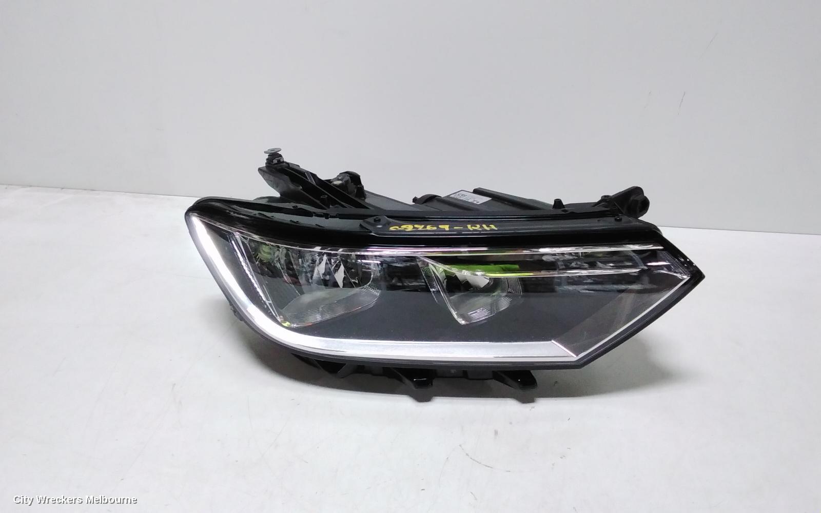 VOLKSWAGEN PASSAT 2016 Right Headlamp