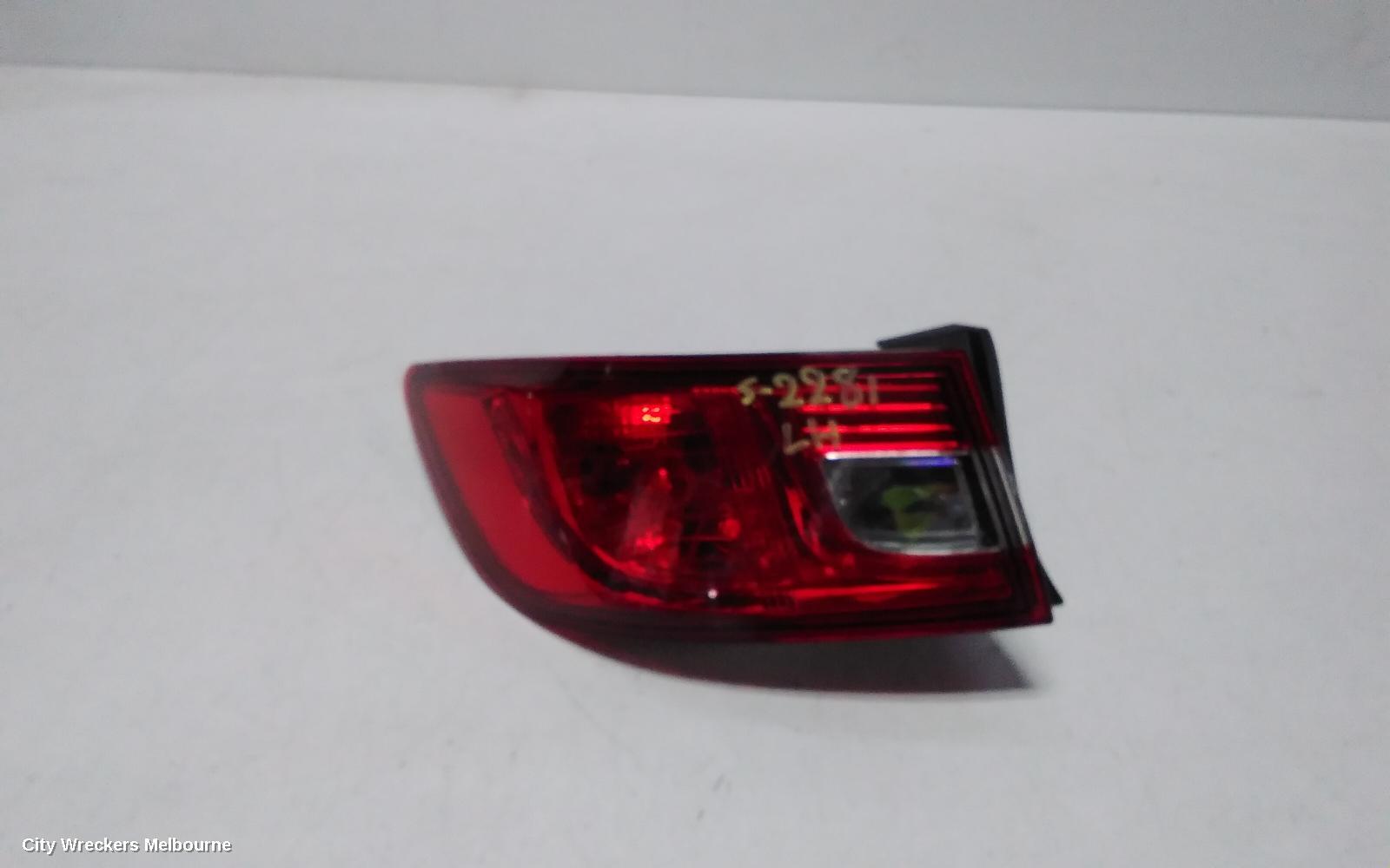 RENAULT CLIO 2015 Left Taillight