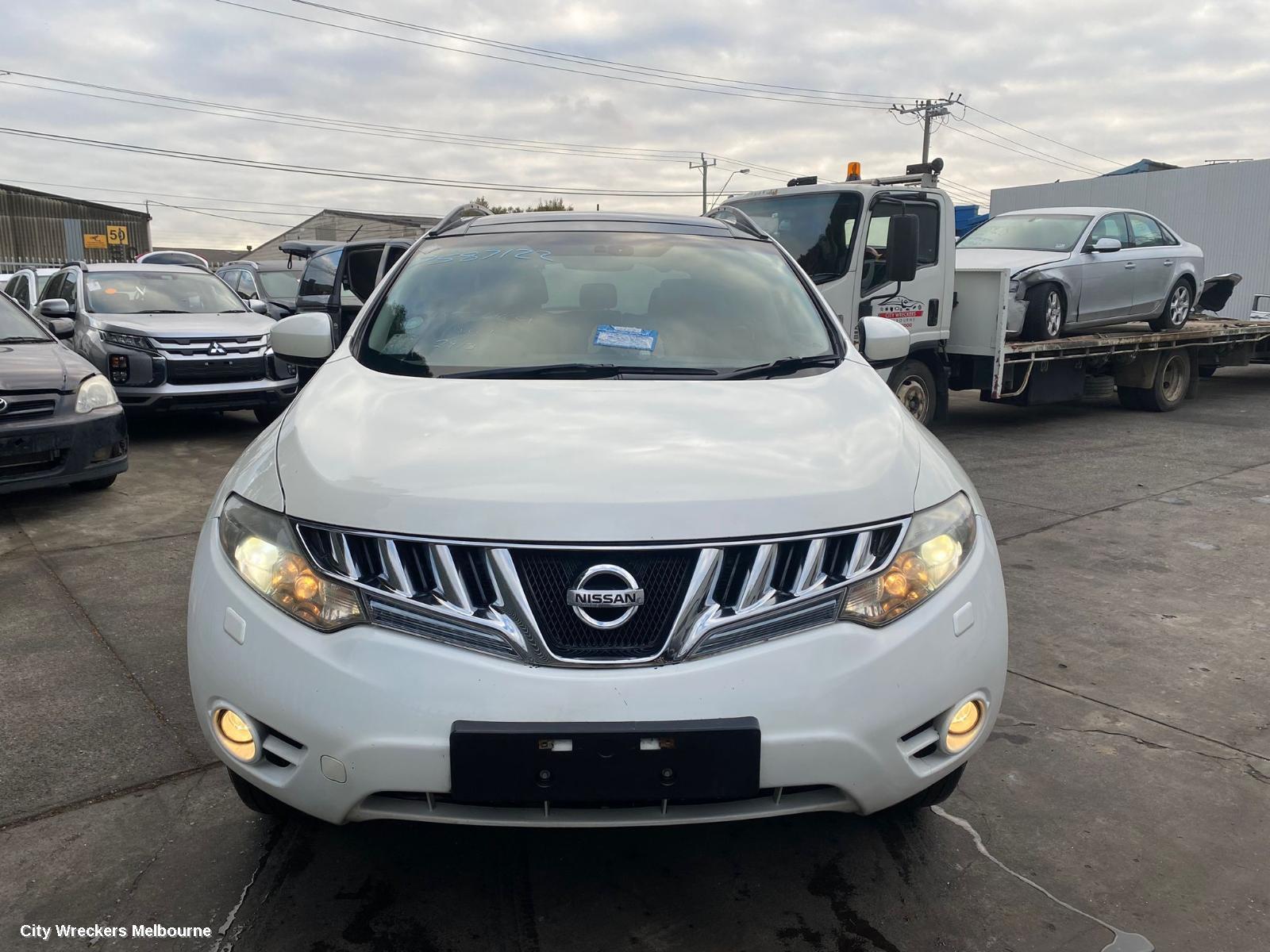 NISSAN MURANO 2010 Right Guard