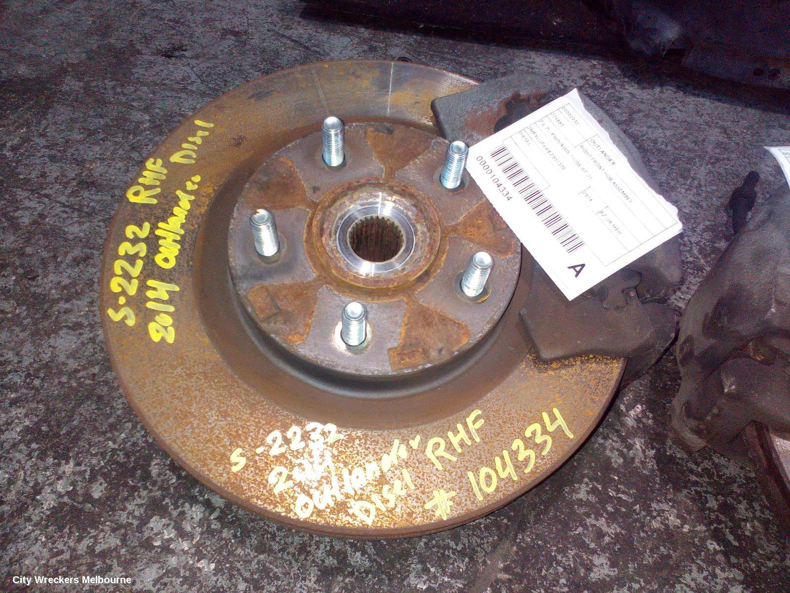 MITSUBISHI OUTLANDER 2014 Right Front Hub Assembly