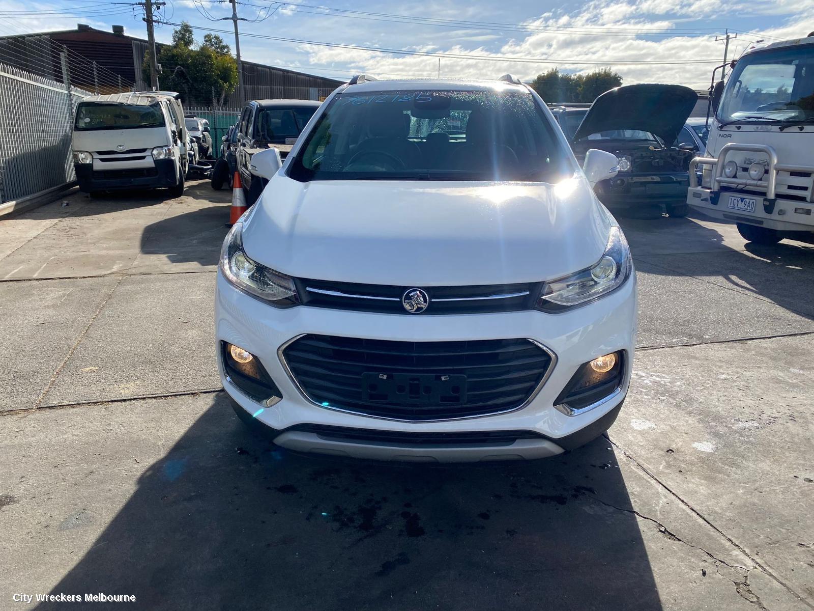 HOLDEN TRAX 2019 Left Guard