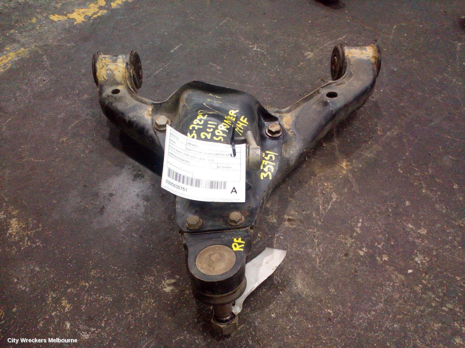 MERCEDES SPRINTER 2011 Right Front Lower Control Arm