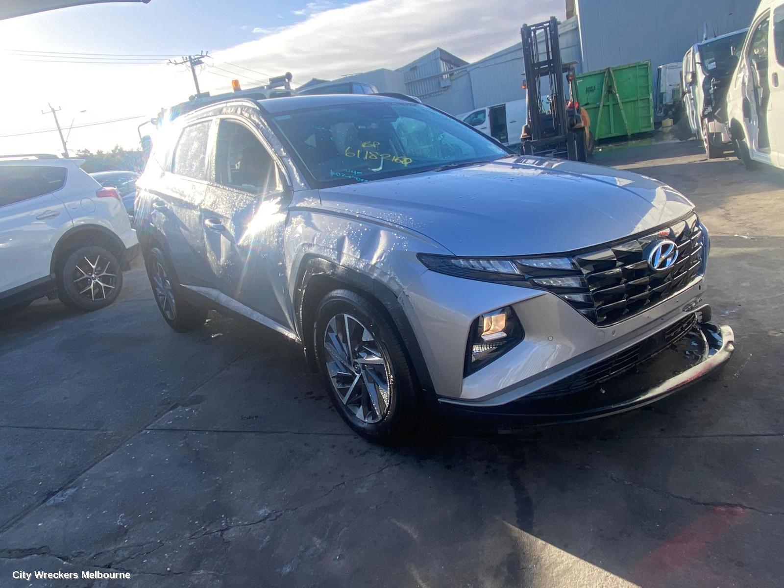 HYUNDAI TUCSON 2023 Left Front Door