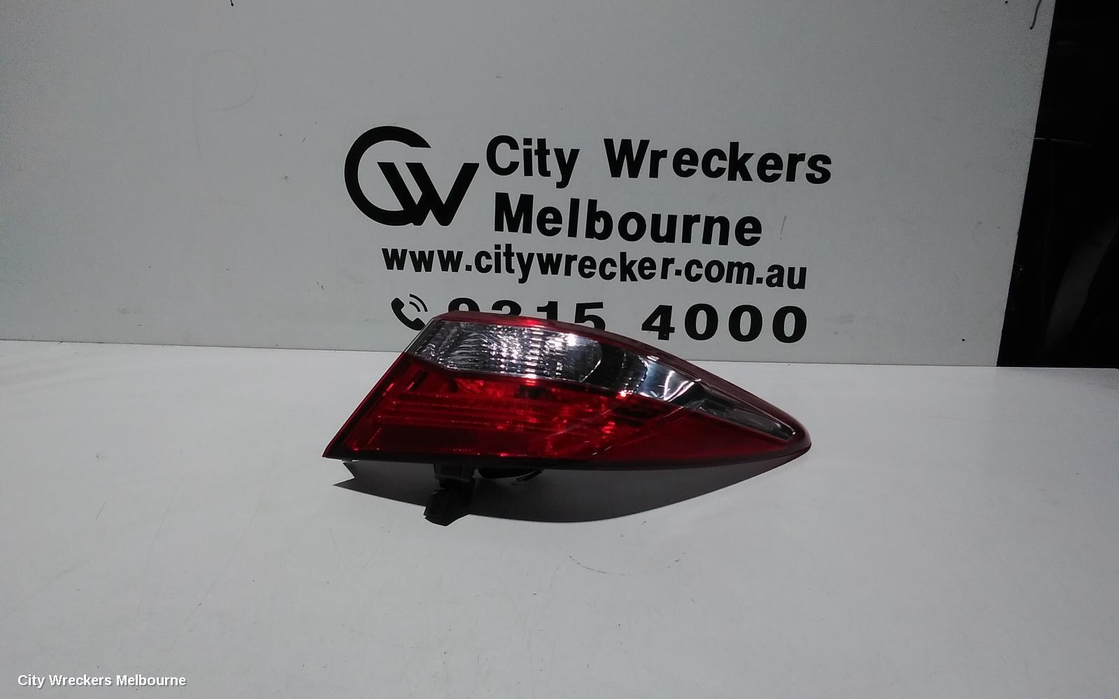 TOYOTA CAMRY 2016 Right Taillight