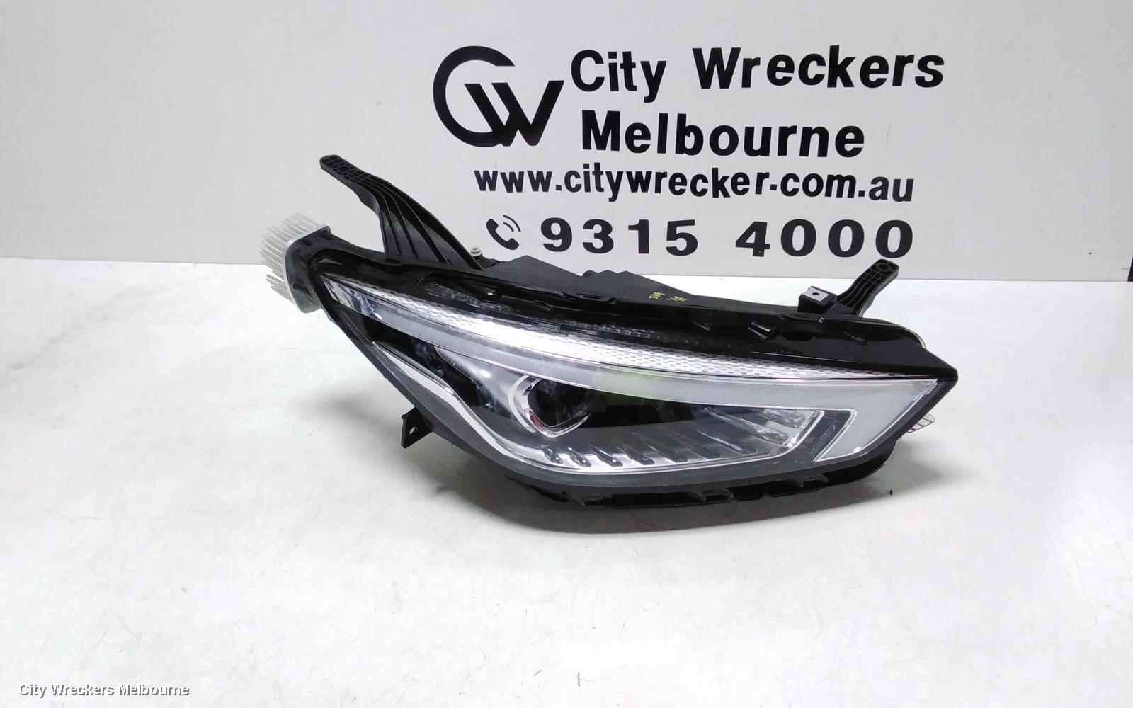 MG ZS 2022 Right Headlamp