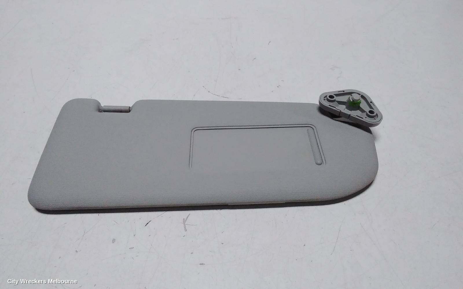 MG ZS 2020 Sunvisor