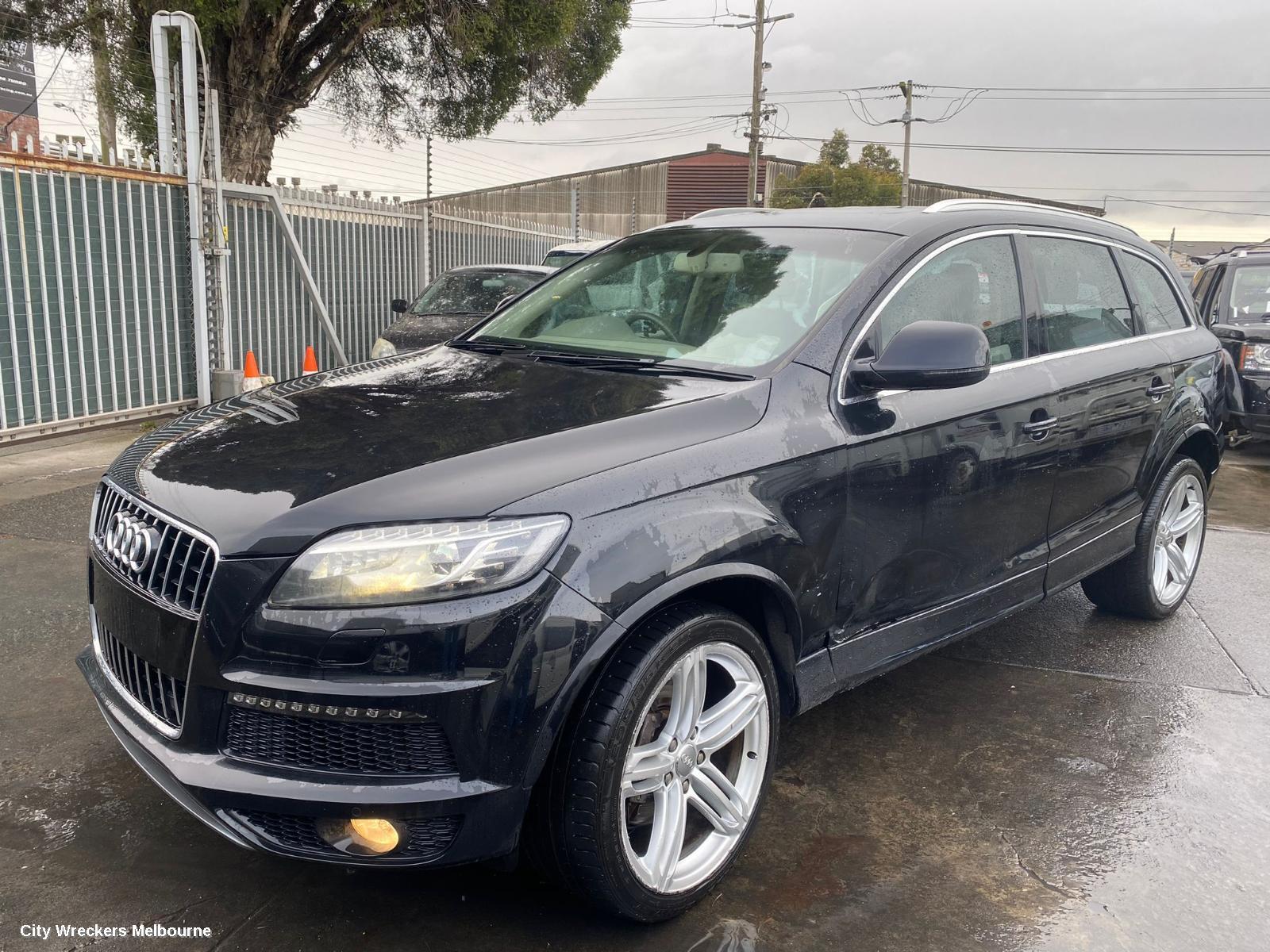 AUDI Q7 2012 RIGHT_REAR_DOOR_SLIDING