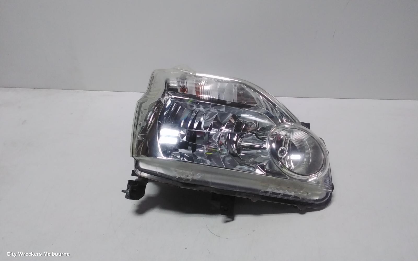 NISSAN XTRAIL 2008 Right Headlamp