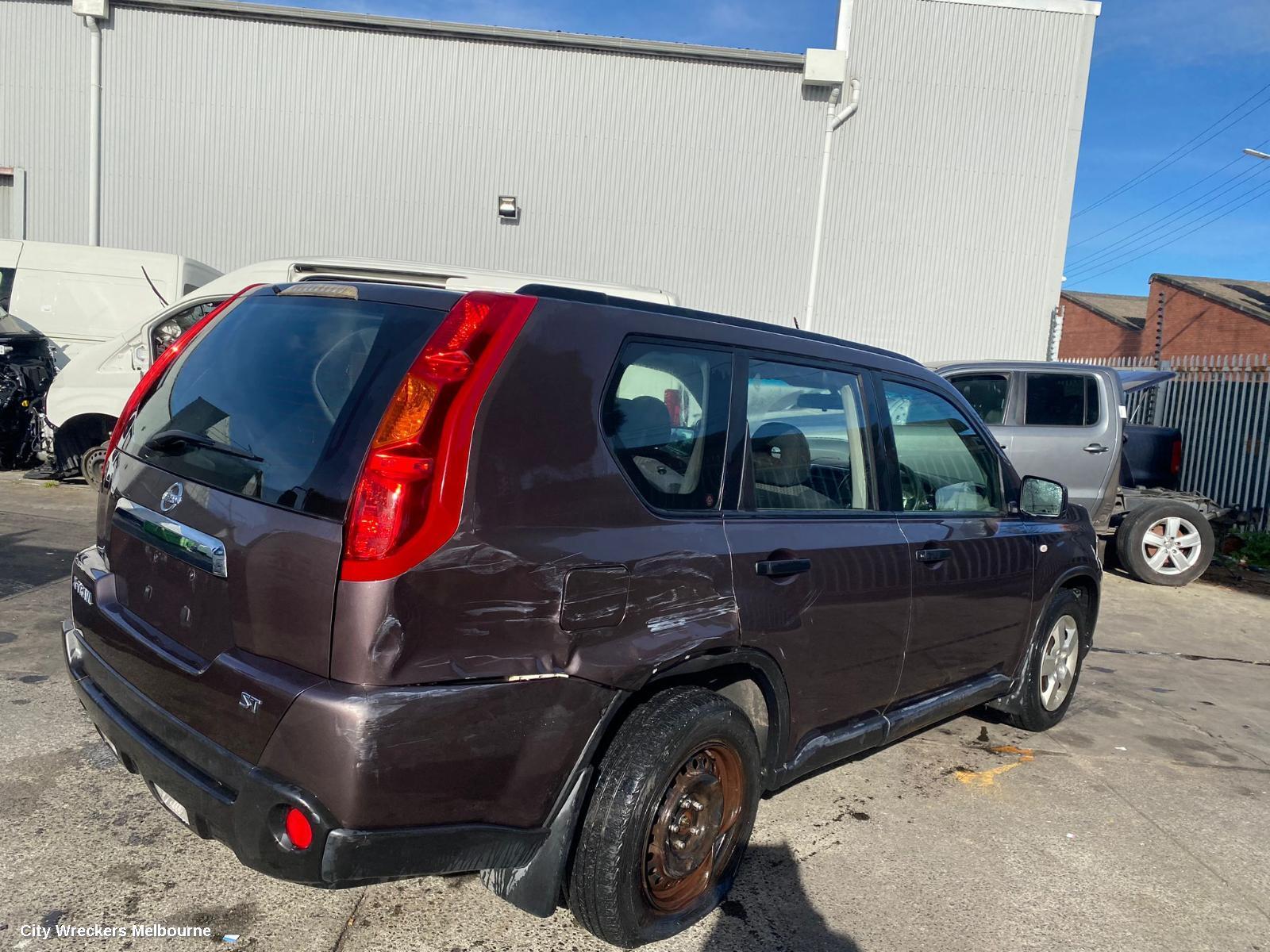 NISSAN XTRAIL 2008 Right Guard