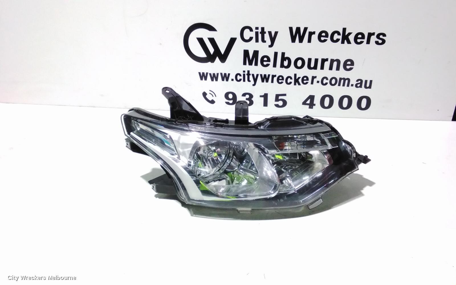 MITSUBISHI OUTLANDER 2013 Right Headlamp