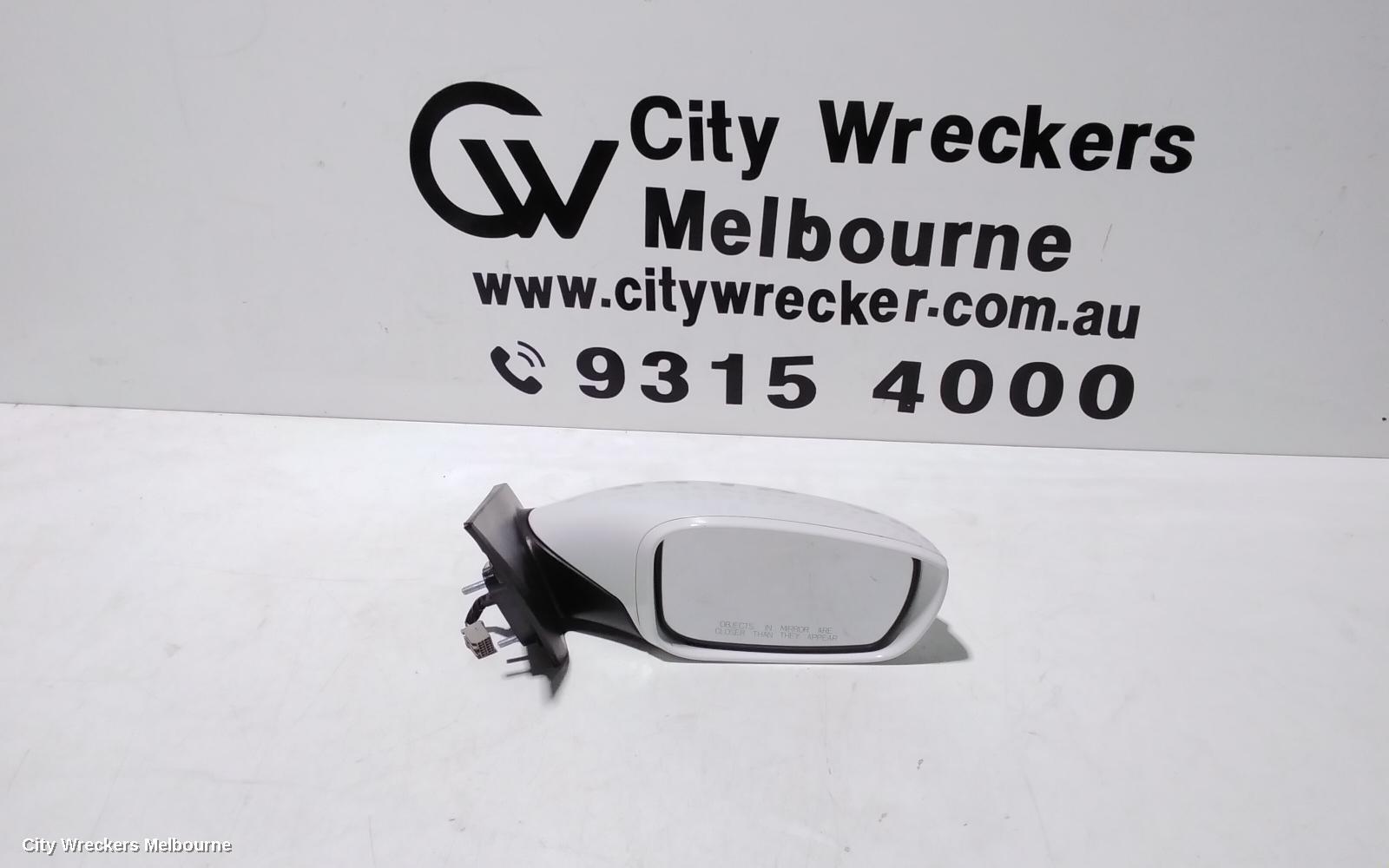 HYUNDAI I45 2011 Right Door Mirror