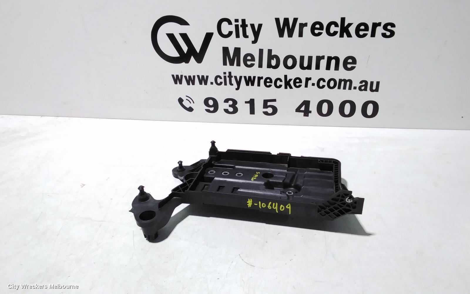 VOLKSWAGEN T-ROC 2021 Battery Tray