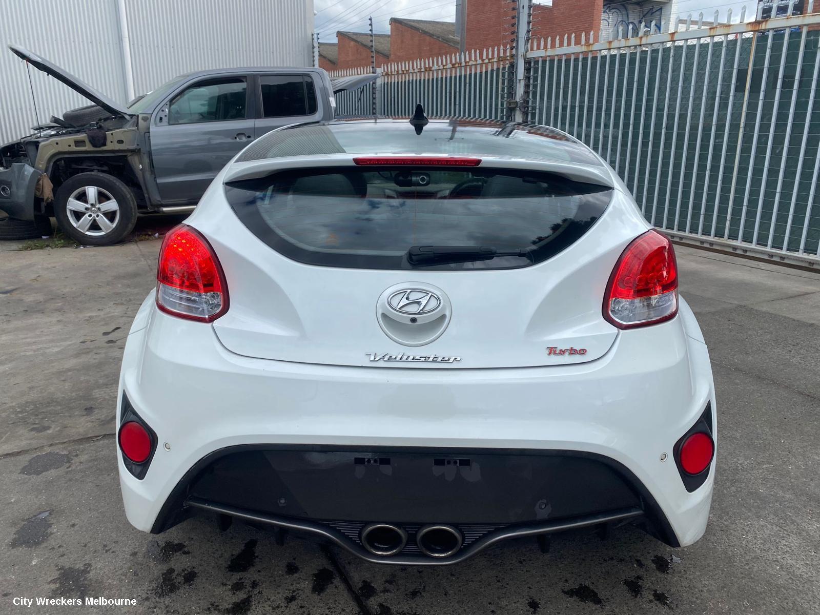 HYUNDAI VELOSTER 2016 Fan