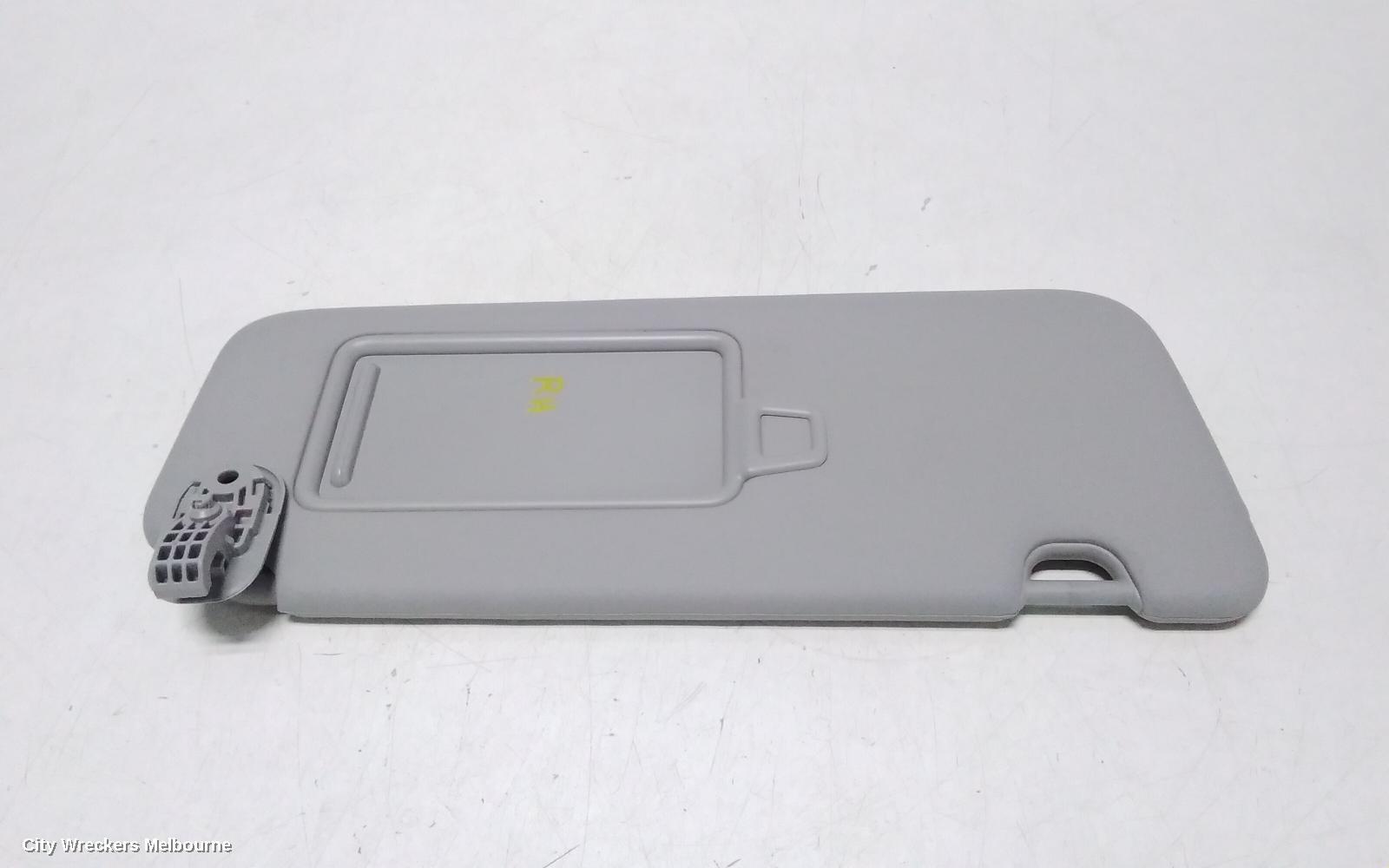 HYUNDAI I30 2019 Sunvisor