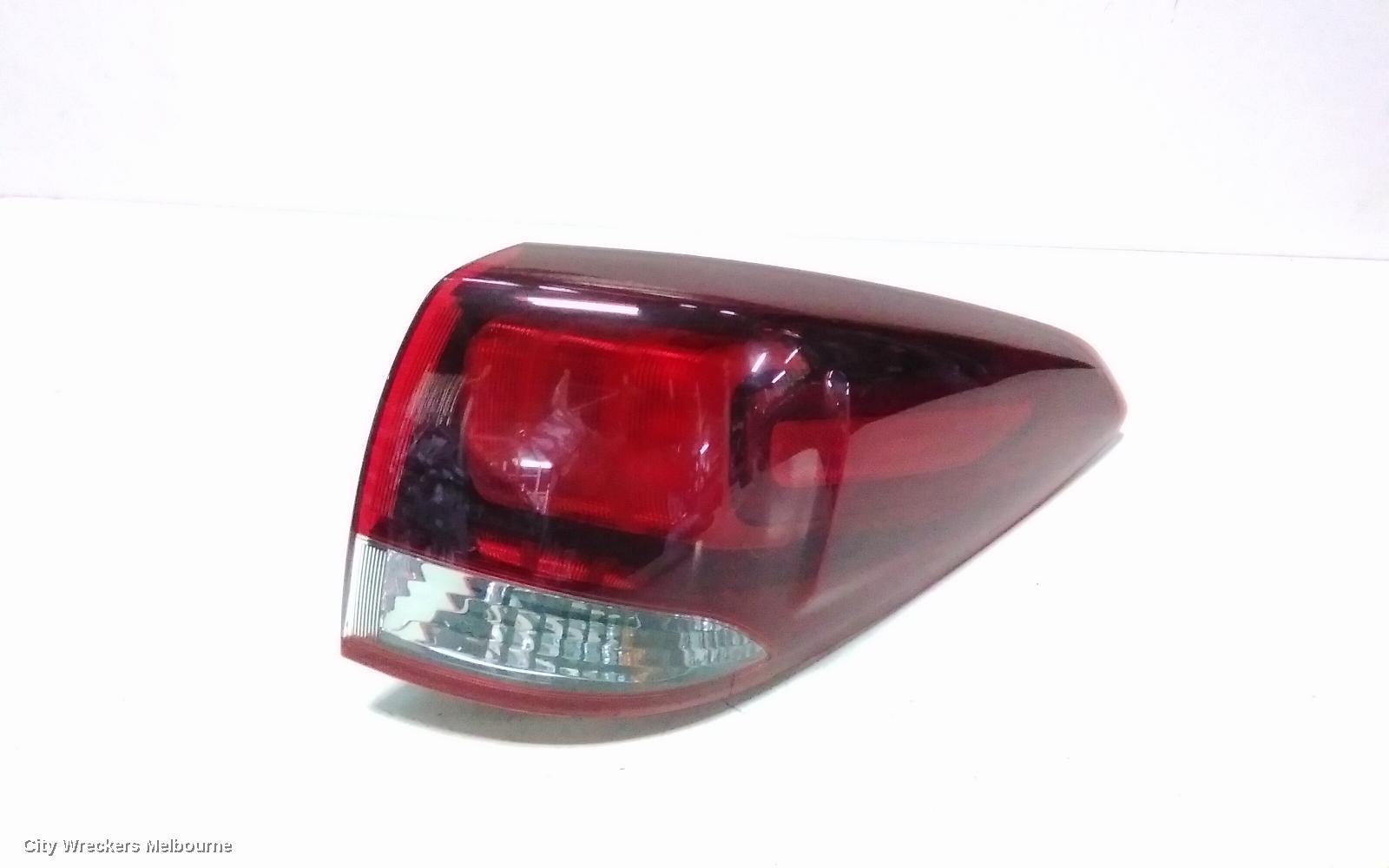 KIA RONDO 2018 Right Taillight