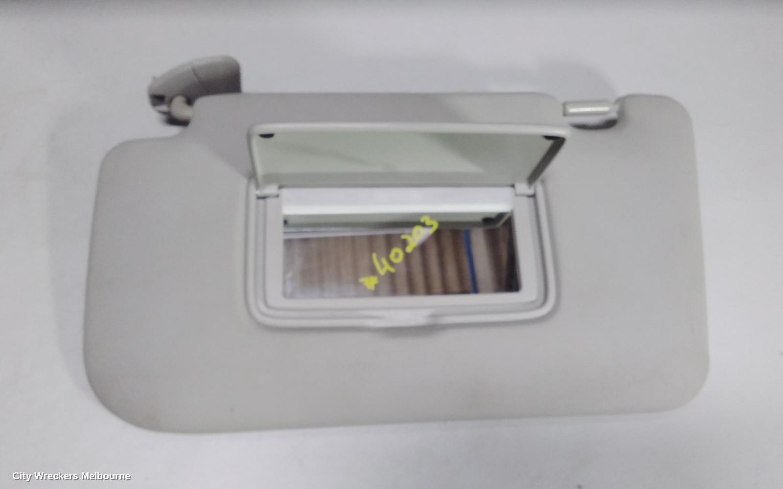 NISSAN XTRAIL 2015 Sunvisor