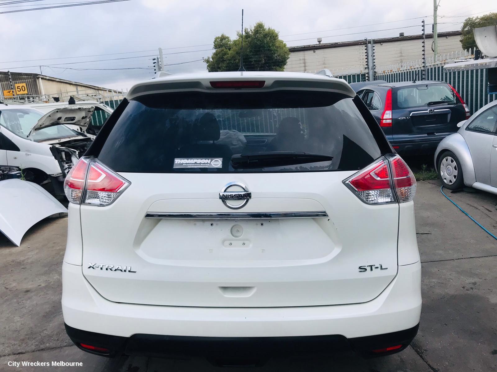 NISSAN XTRAIL 2015 Right Taillight